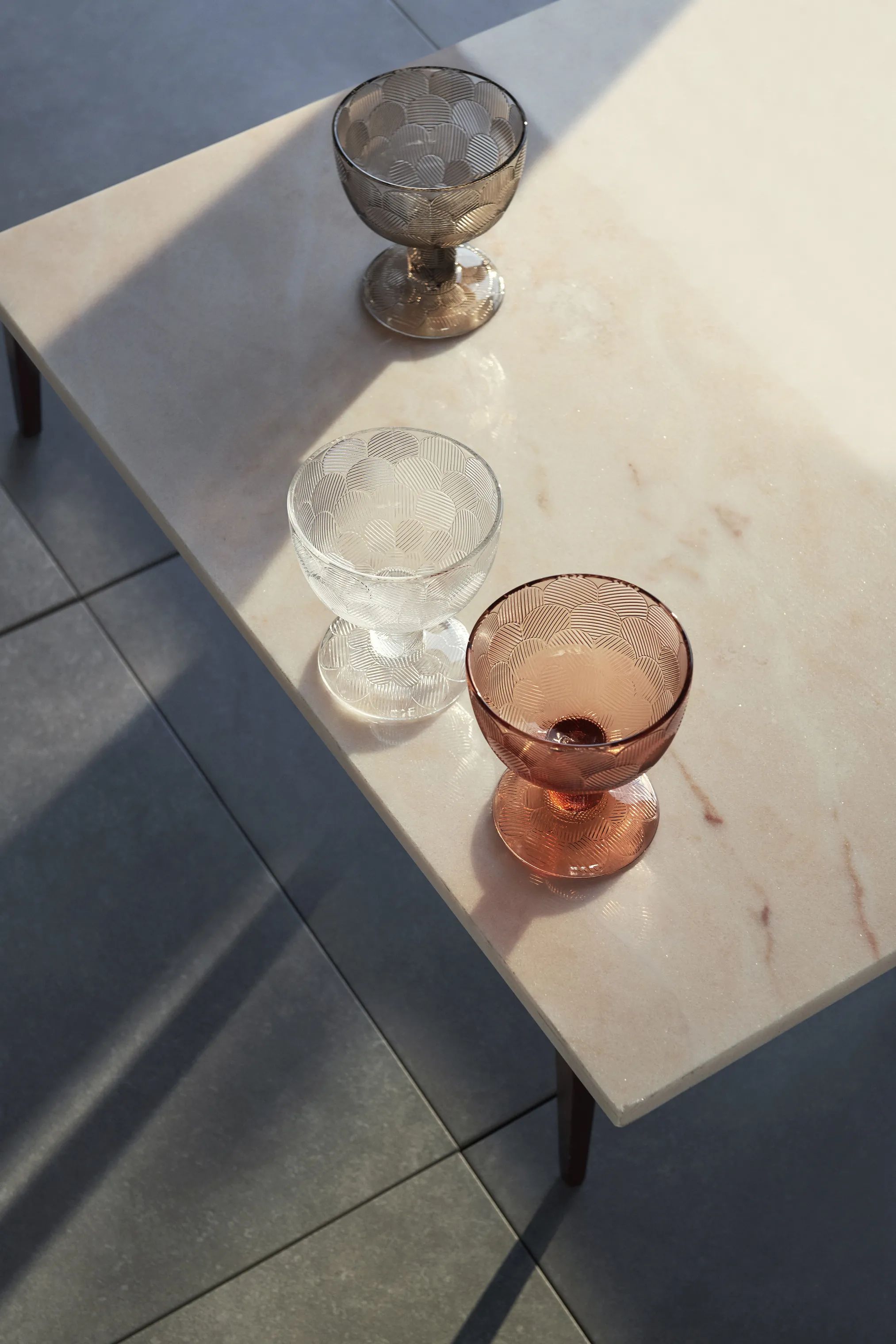 Iittala Serveringsskåle Miranda Skål på fod i linen, 2