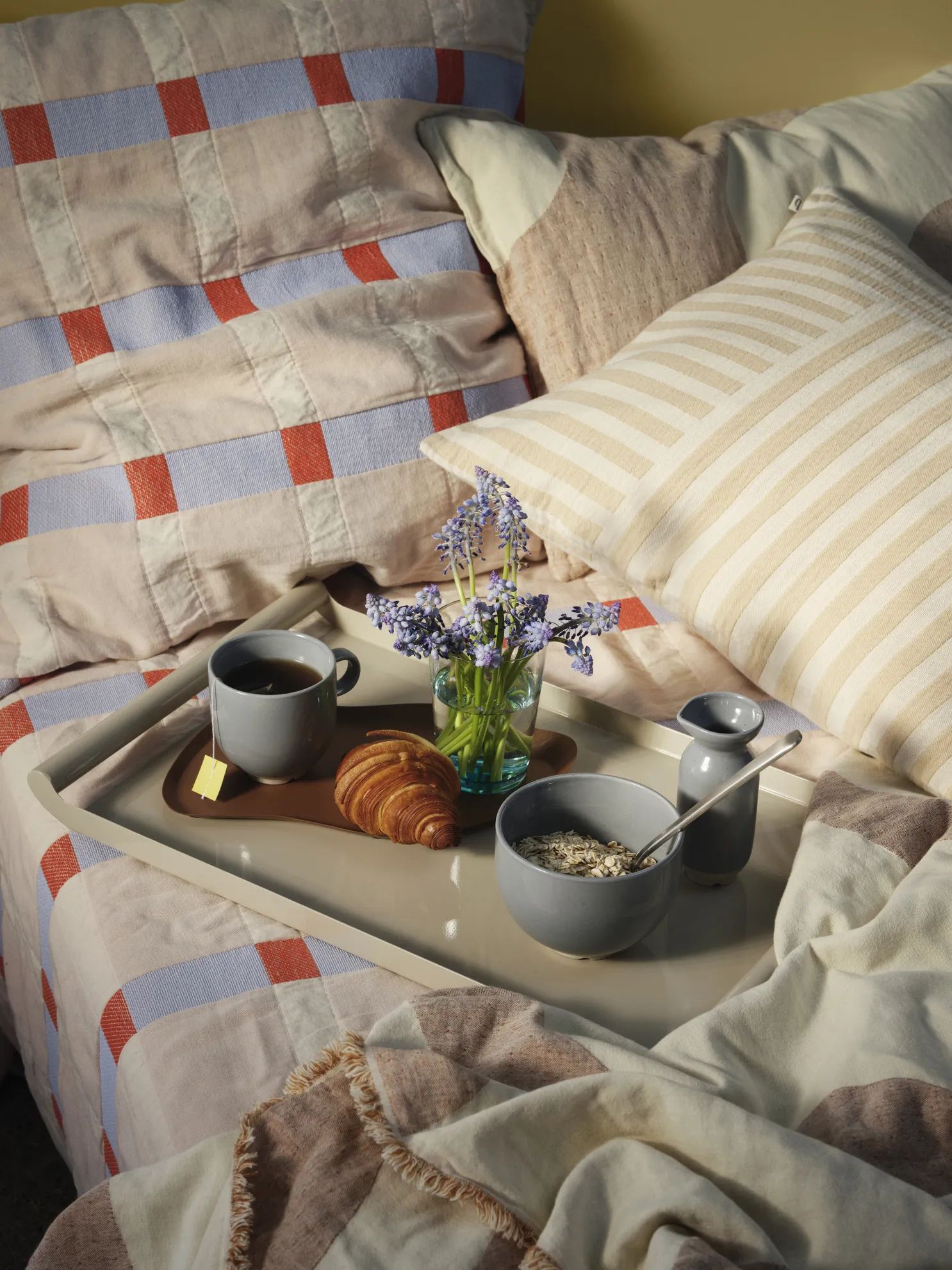 Broste Copenhagen Bakker Charlie Bakke i Light Warm Grey, 3
