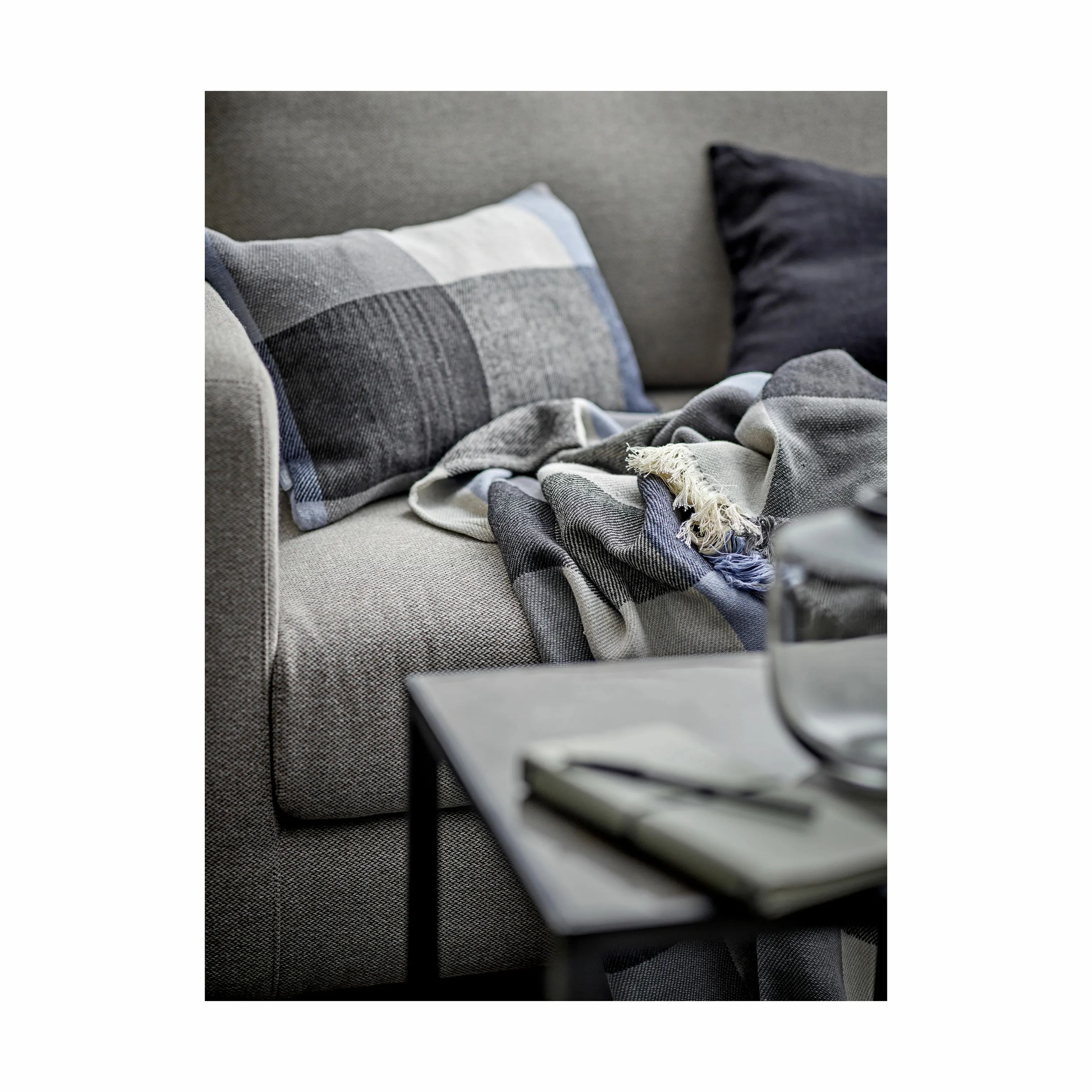Södahl Pyntepuder Embrace Pude i Grey, 2