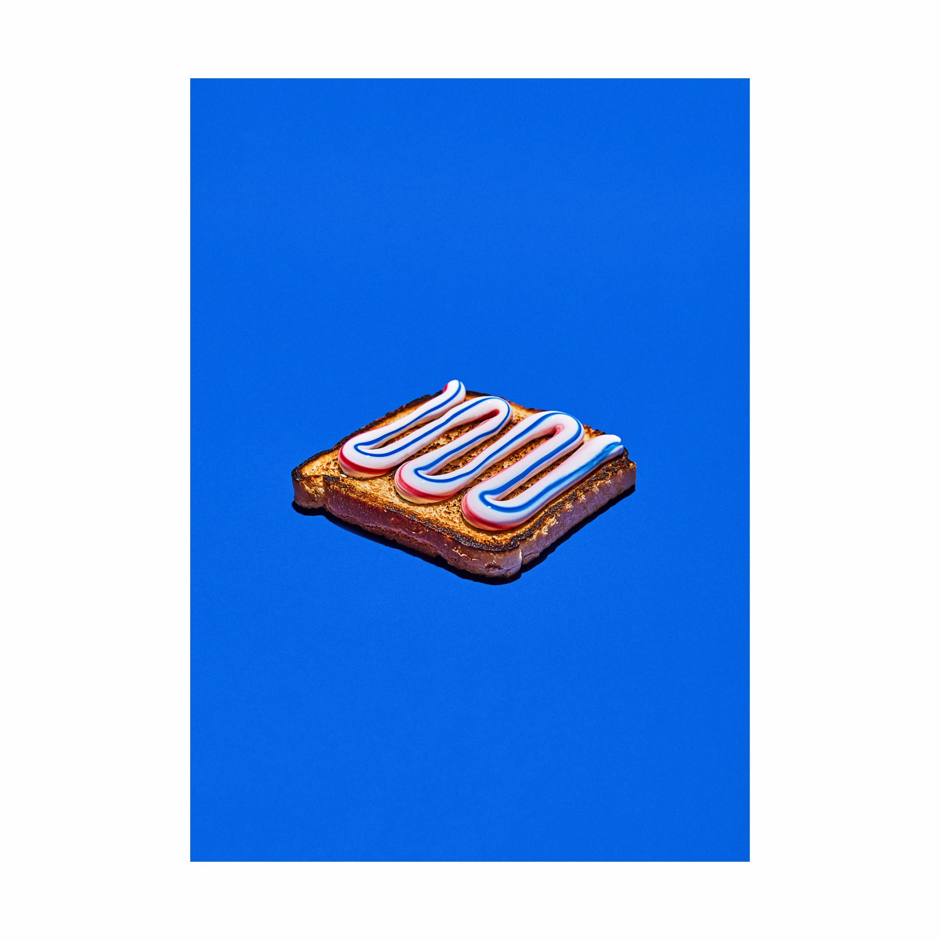 Poster&Frame Plakater plakat - Toothpaste toast i B70 x L100 cm, 1
