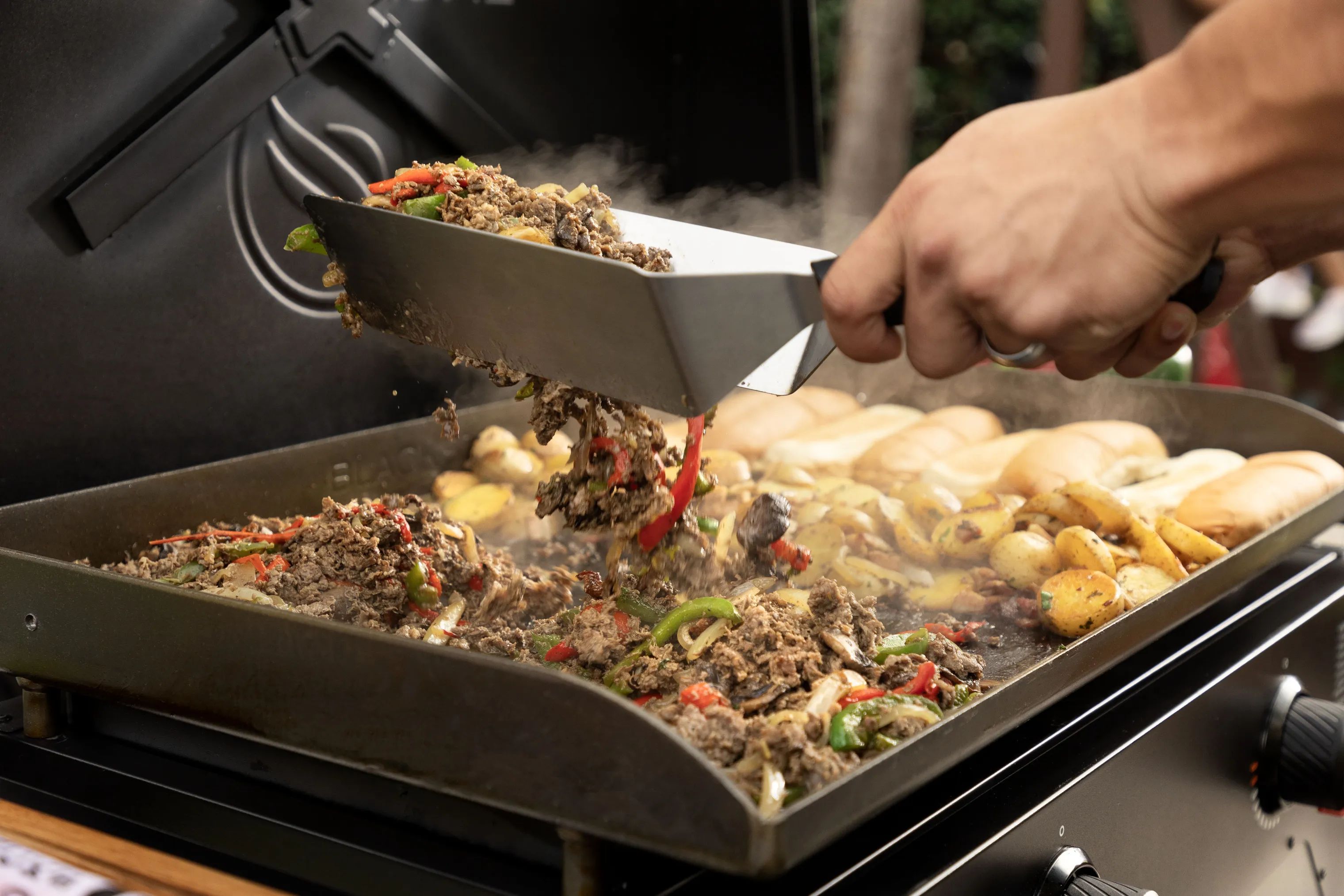 Blackstone plancha grill Omnivore 28" Plancha BBQ Gasgrill m. låg i 28", 6
