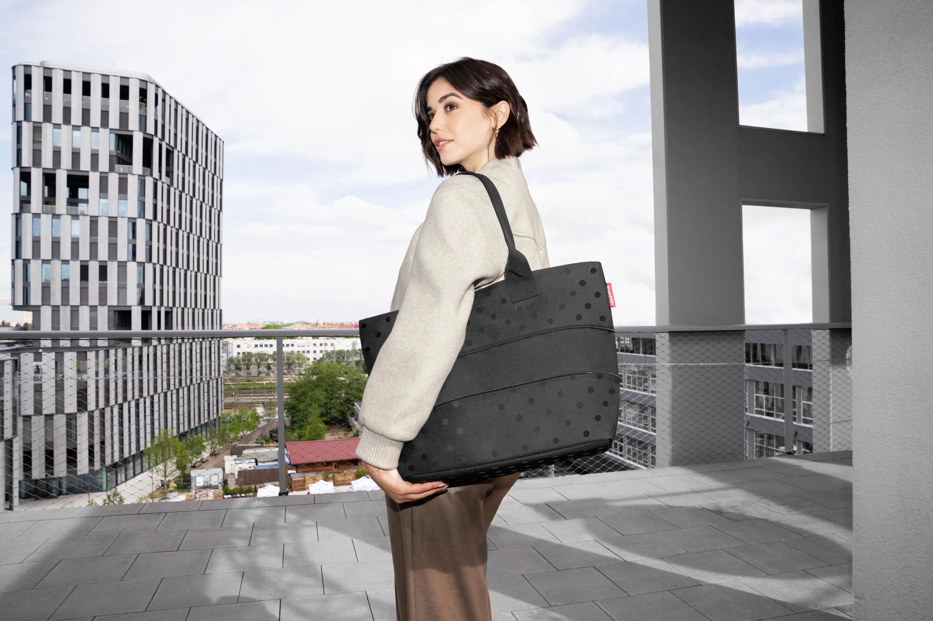 Reisenthel Indkøbskurve Shopper E1 i Sort med prikker, 2