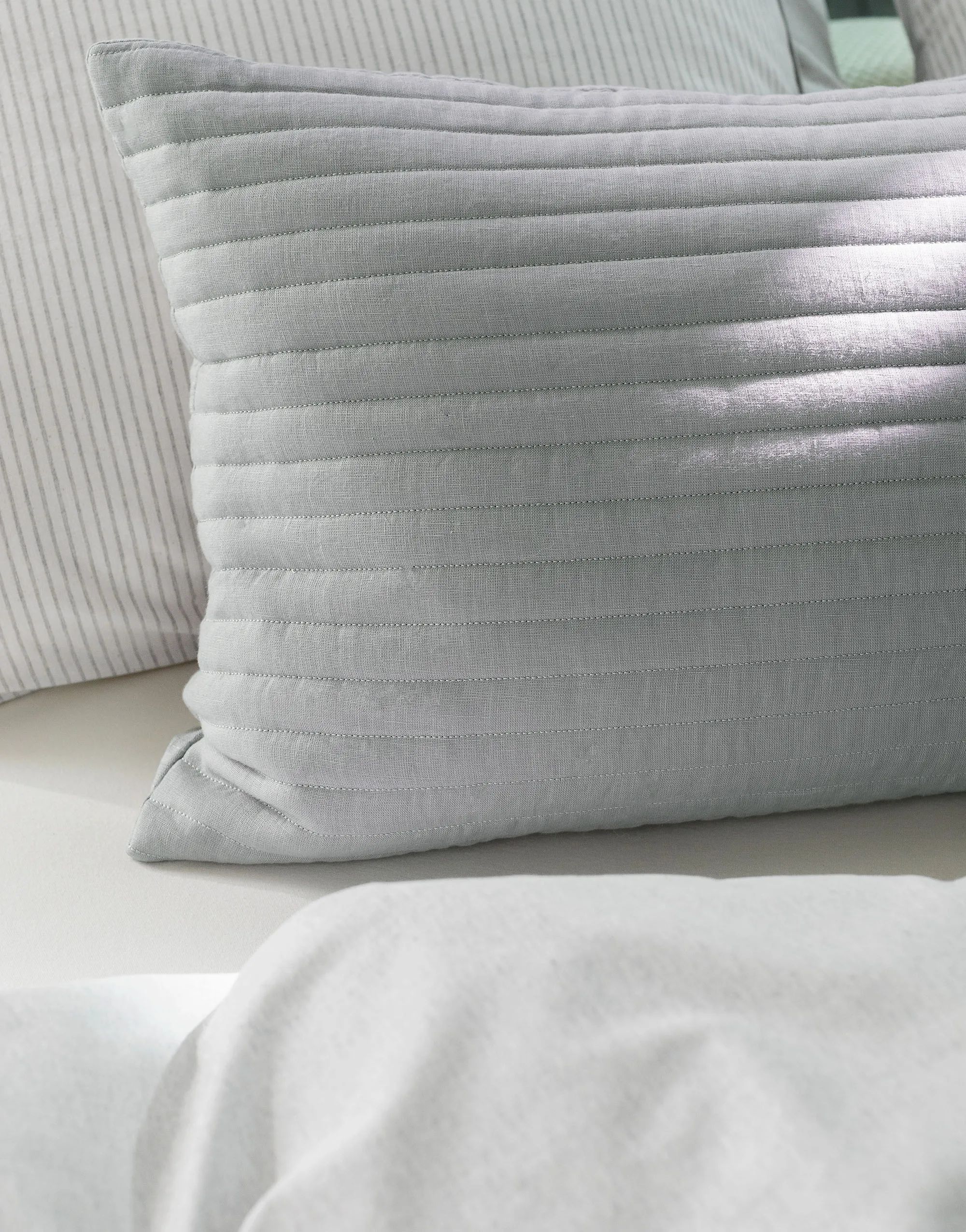 Marc O'Polo Pyntepuder Viosa Pyntepude i Soft grey, B40 x L60 cm, 3