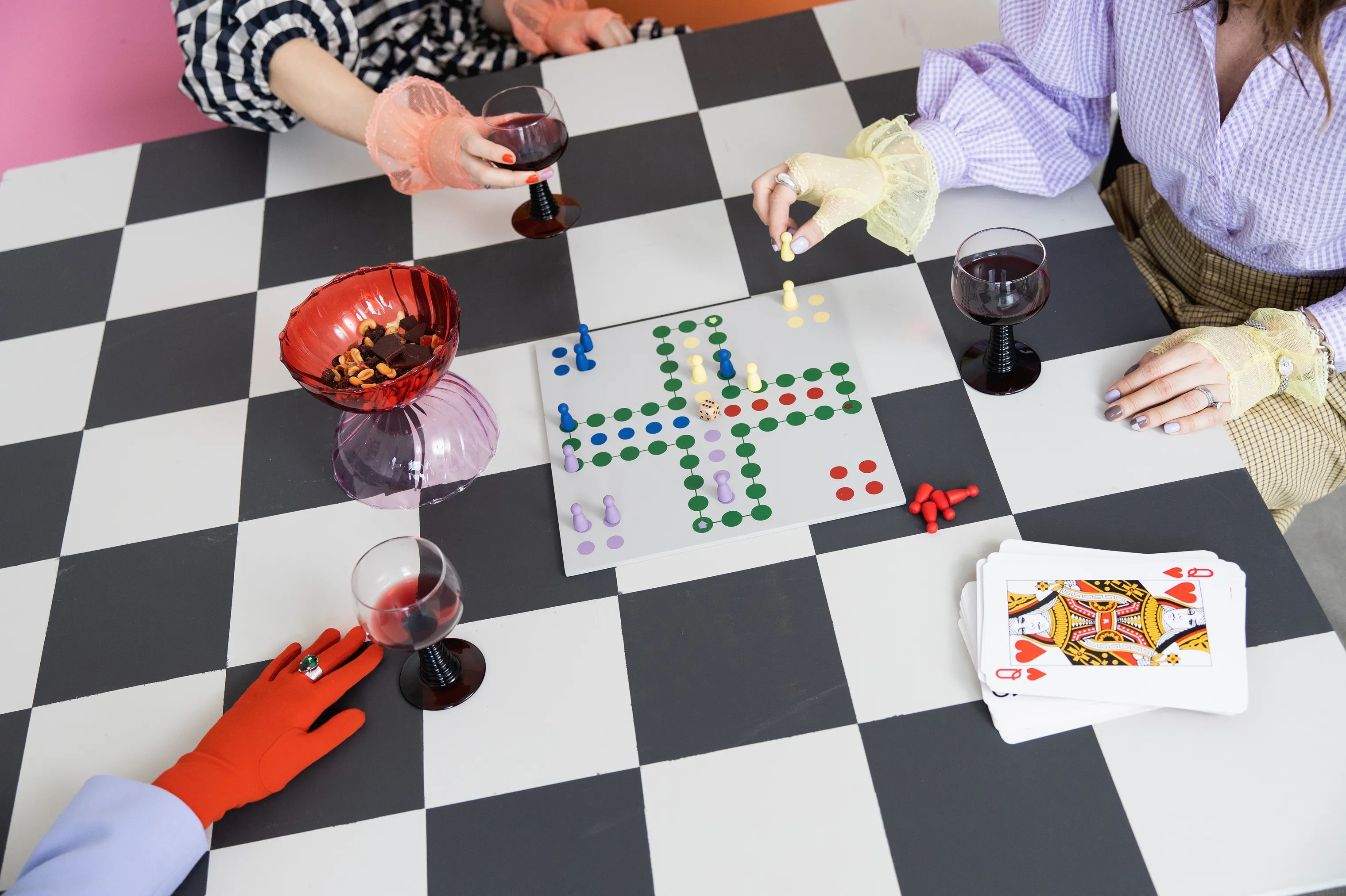 ByOn Spil Brætspil - Ludo i Grå, 2