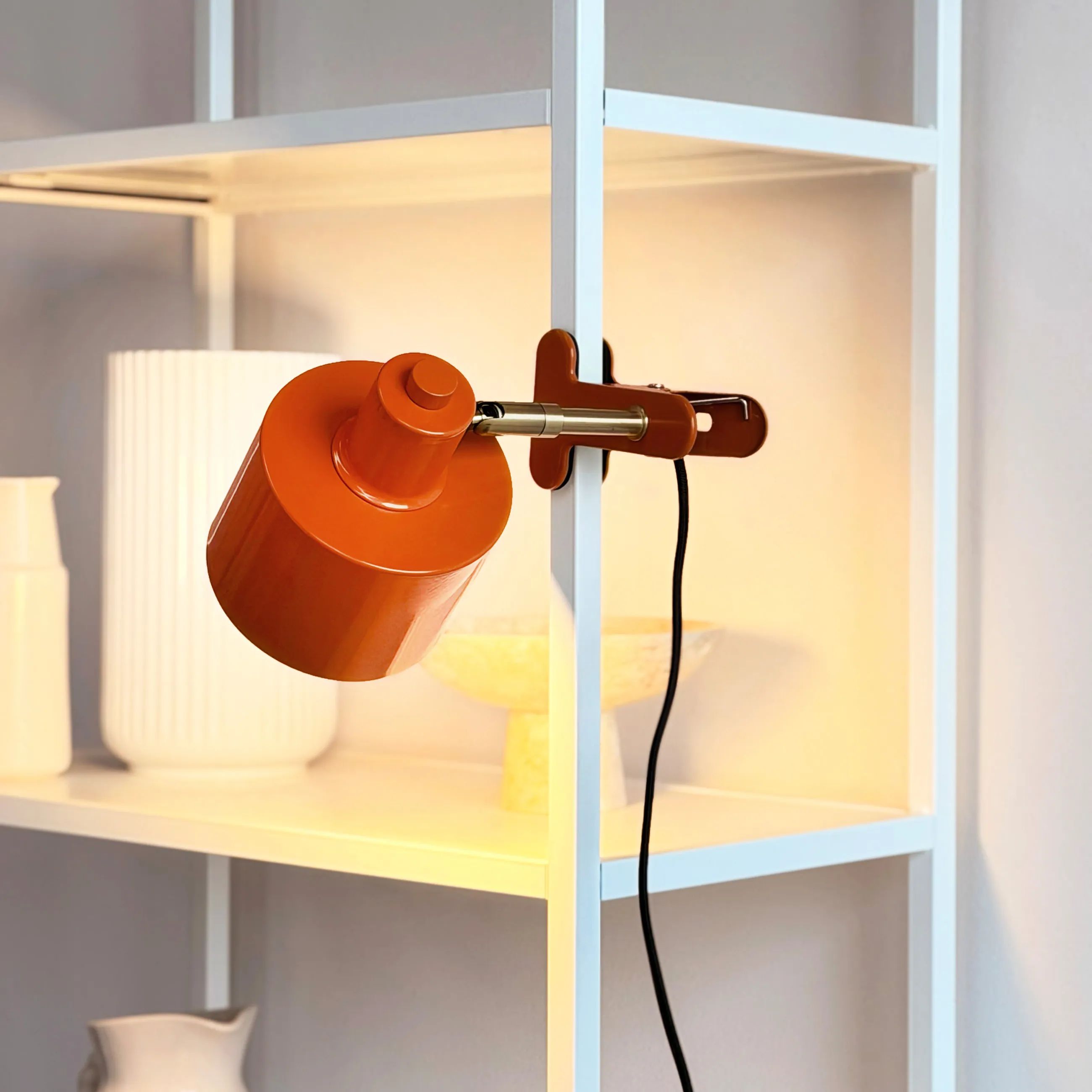 Dyberg Larsen Bordlamper Ocean Klemmelampe i Orange, 3
