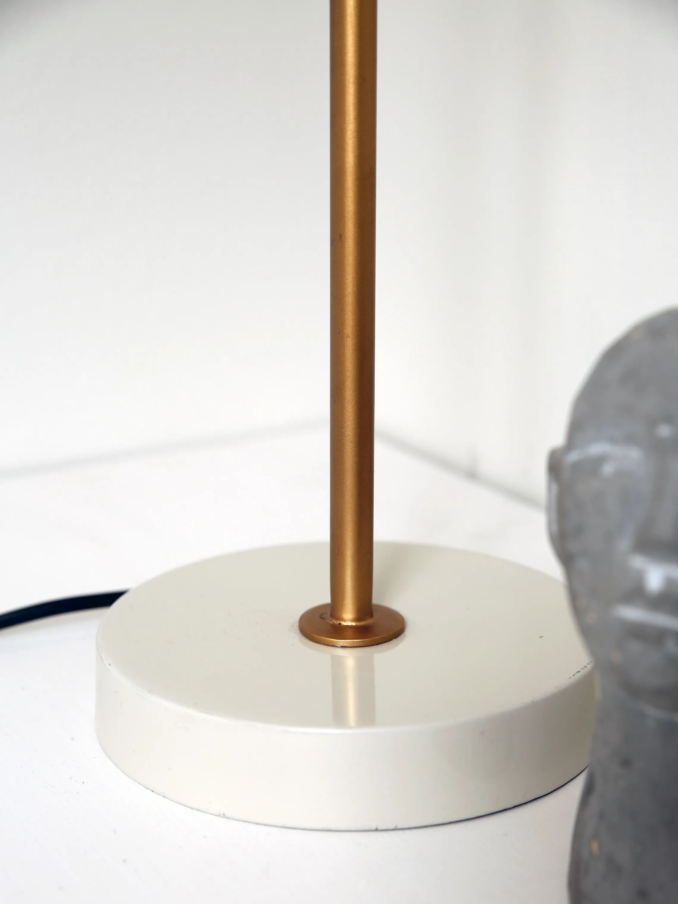 PR Home Bordlamper Wells Bordlampe i Beige, 3