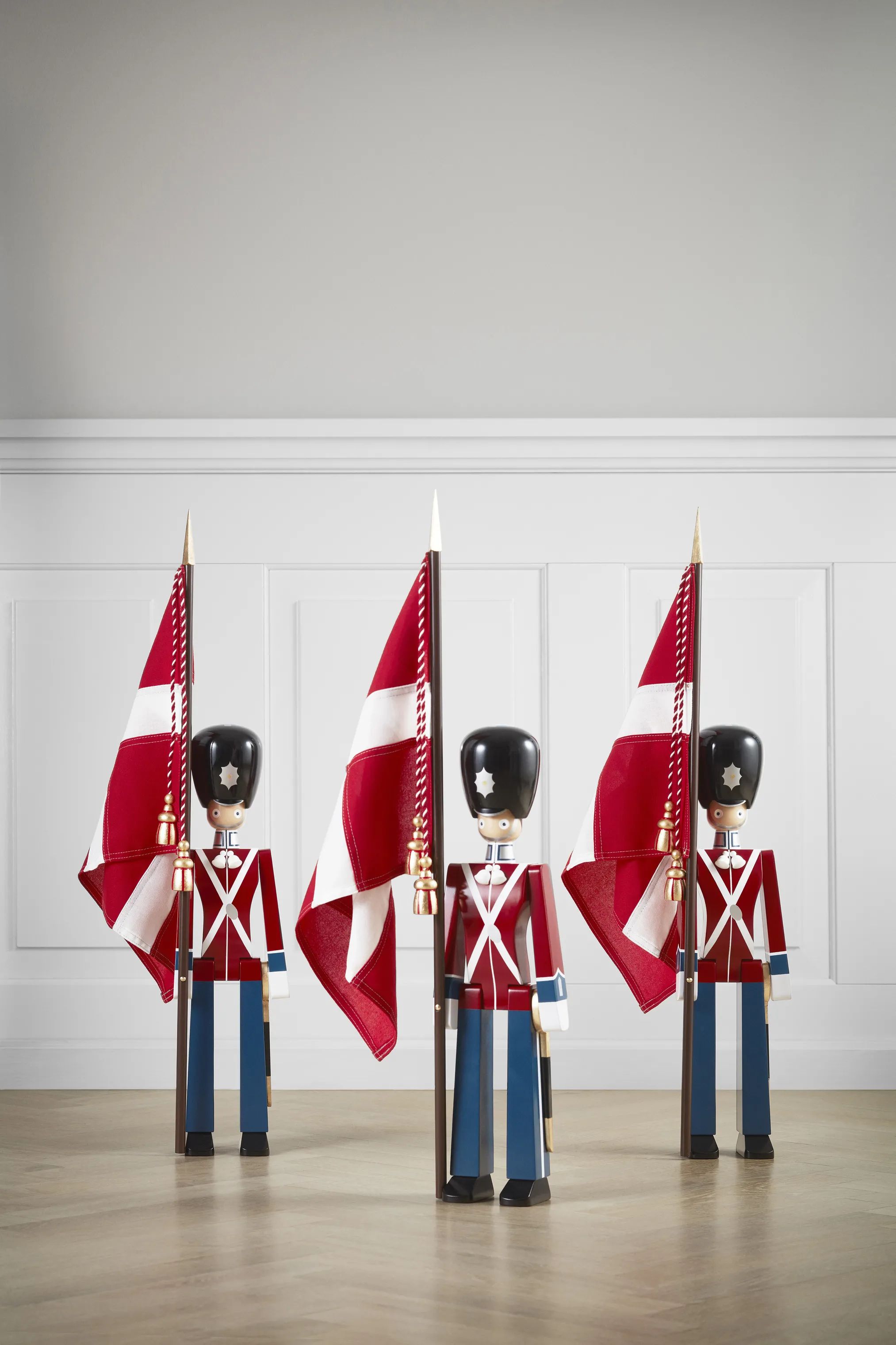 Kay Bojesen Øvrige figurer Figurines Fanebærer i Rød/hvid/blå, 2
