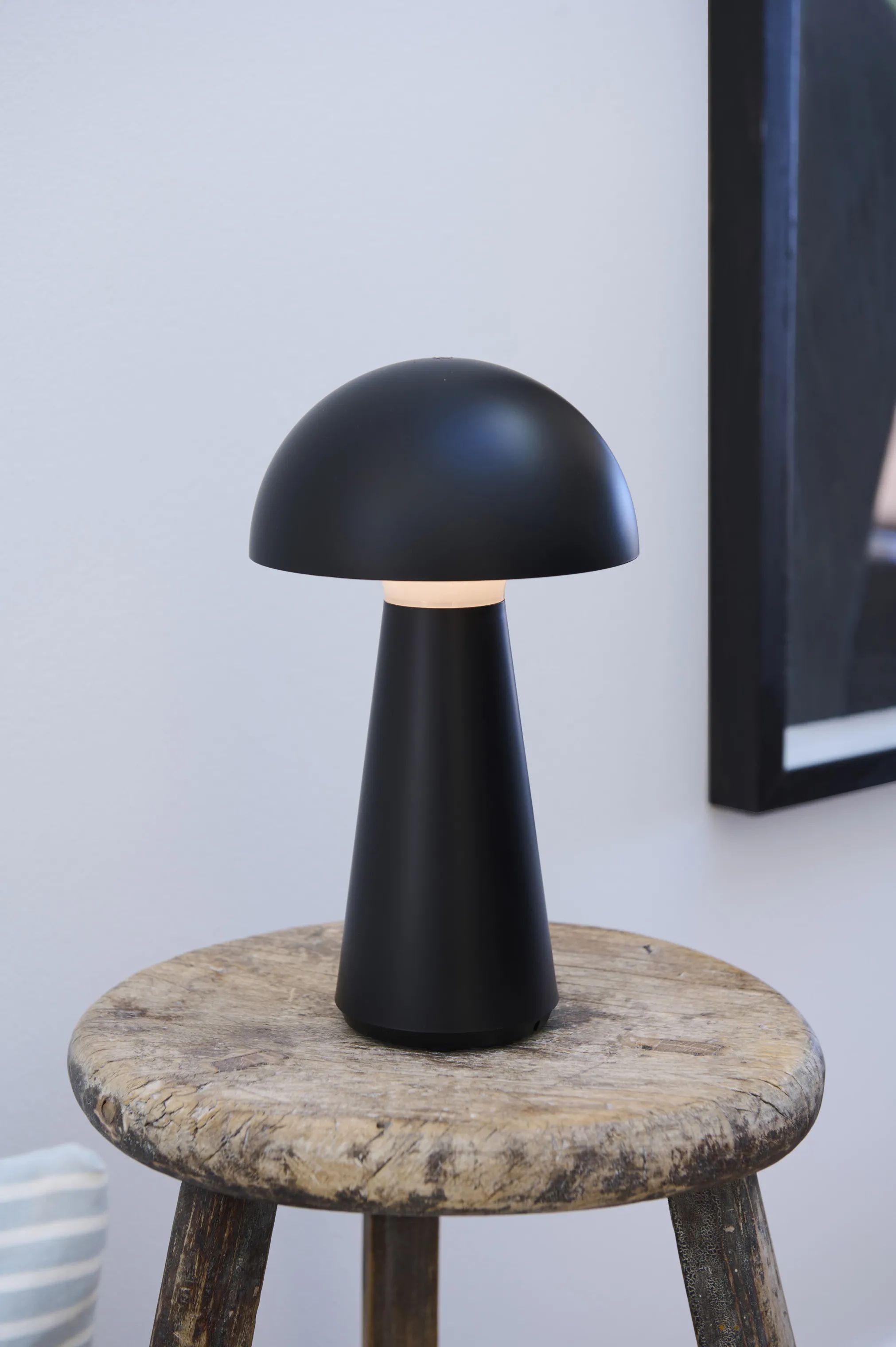 Sirius Bordlamper Sam Genopladelig Bordlampe i Sort, 3