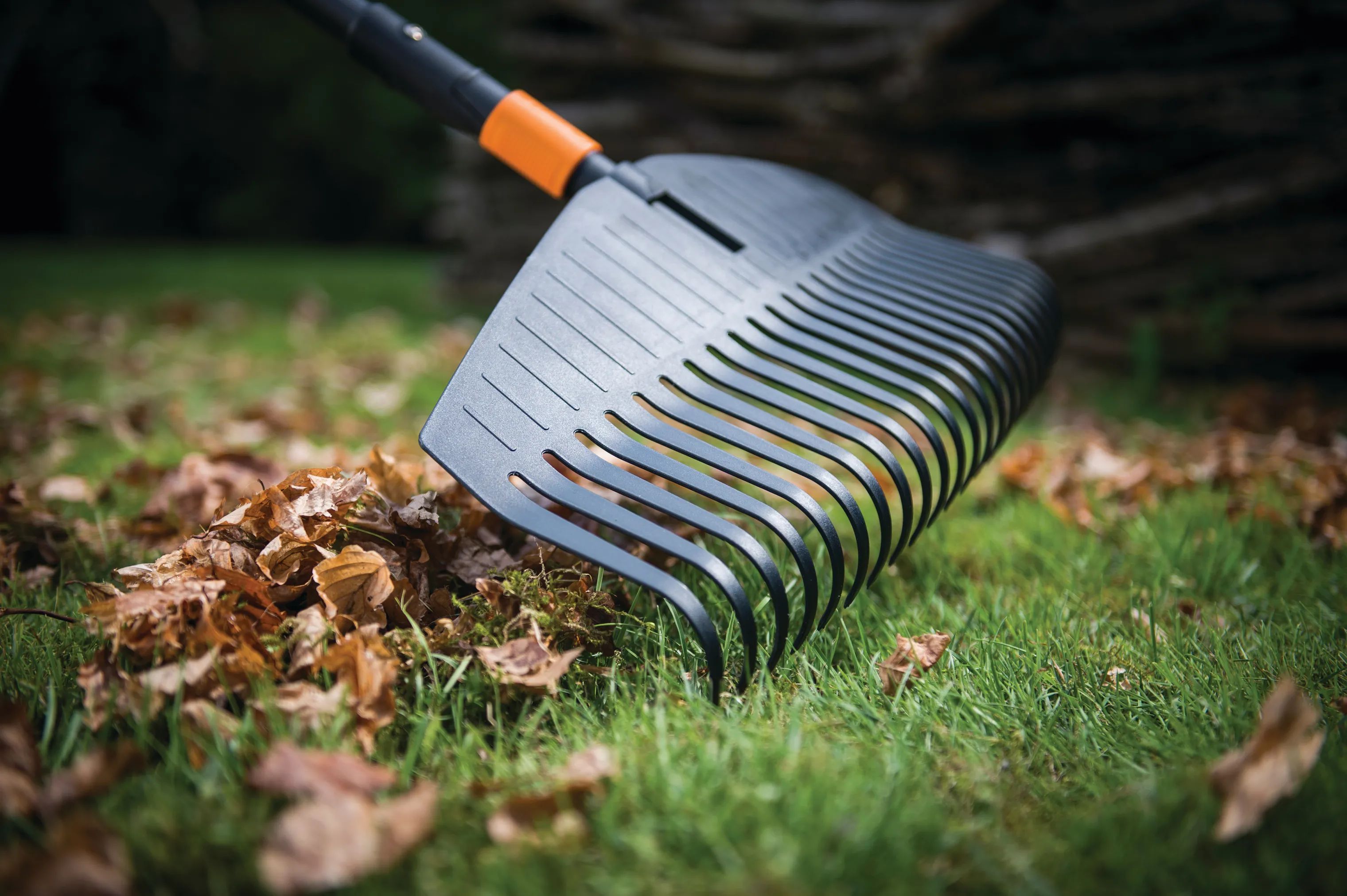 Fiskars Garden Haveredskaber QuikFit™ Løvrive i Sort/Orange, 4