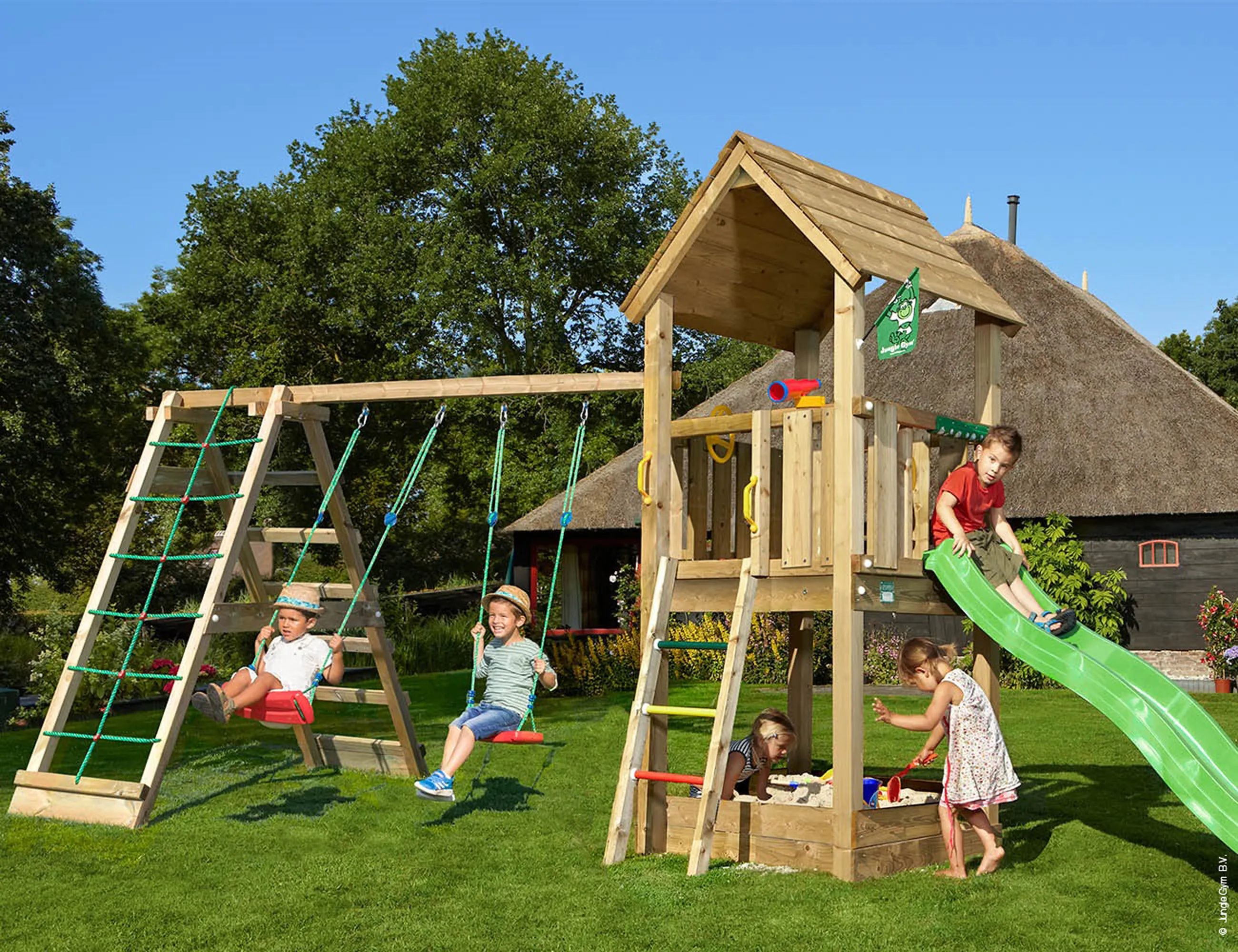 Jungle Gym Legetårne Club Legetårn m. rutchebane, klatrestativ og gynger i Natur, 1