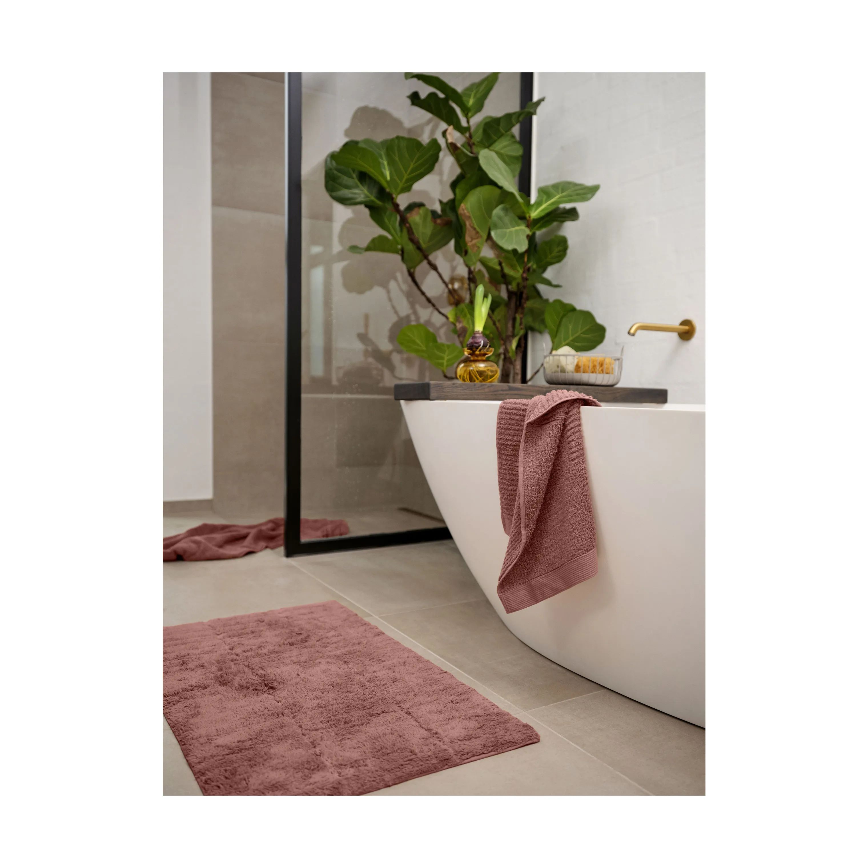 Zone Håndklæder Classic Håndklæde i Peach Red, B70 x L140 cm, 3