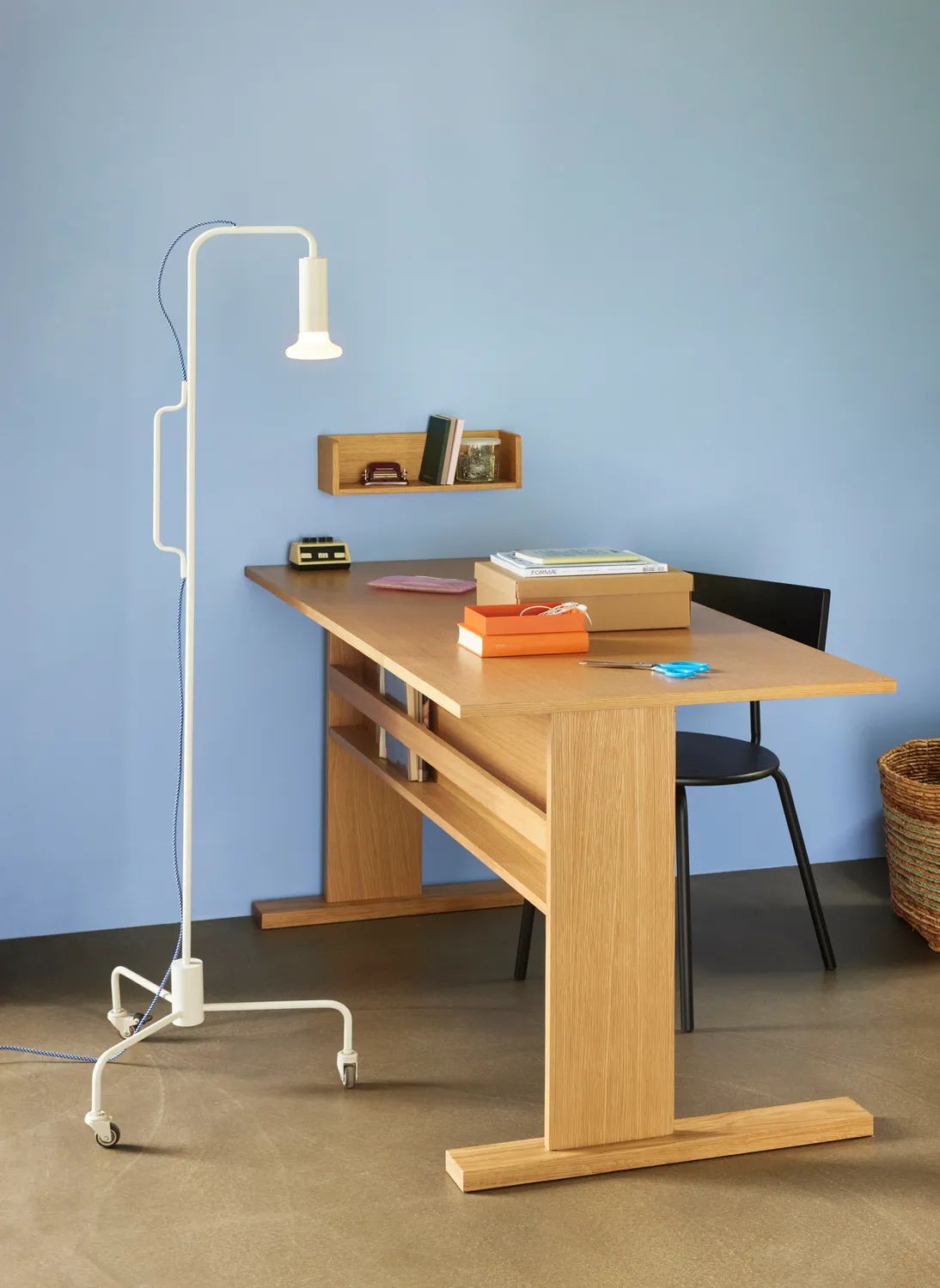 Hübsch Gulvlamper Ido Gulvlampe i Lysegrå, 2