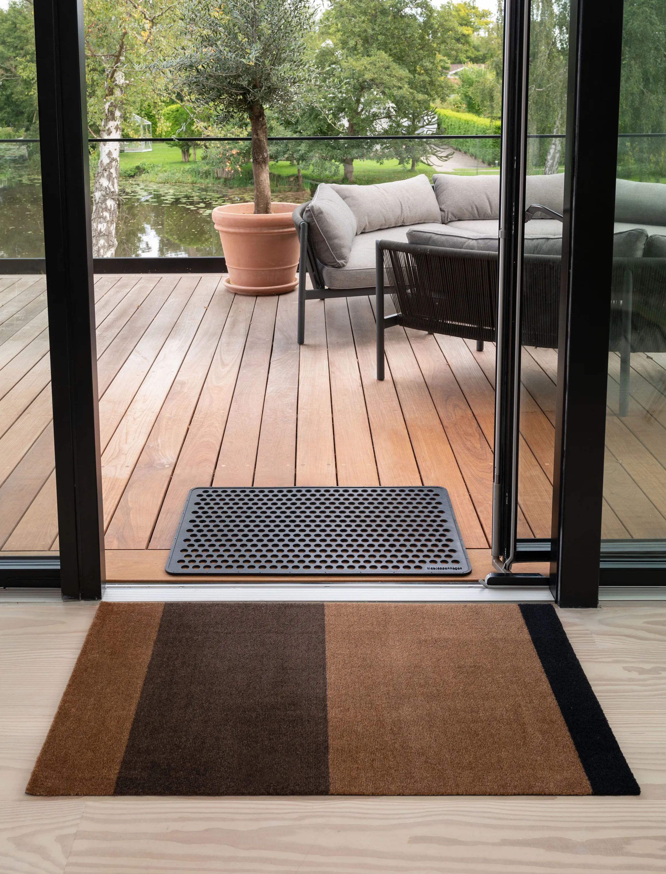 Tica Copenhagen Gulvtæpper Stripes Horisontal Gulvtæppe i brun/cognac/sort, B90 x L130 cm, 7