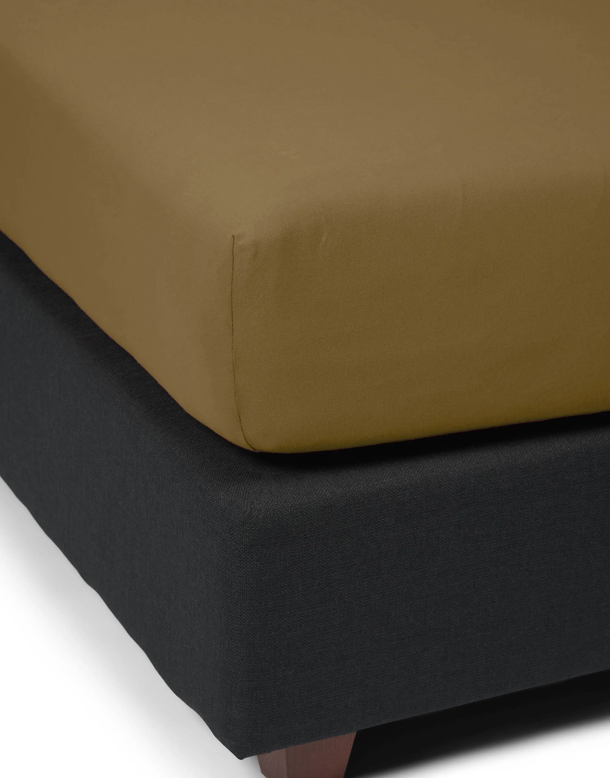 Essenza Lagner The Perfect Organic Jersey Organic Jersey Boxlagen i Olivengrøn, B100 x L220 cm, 3