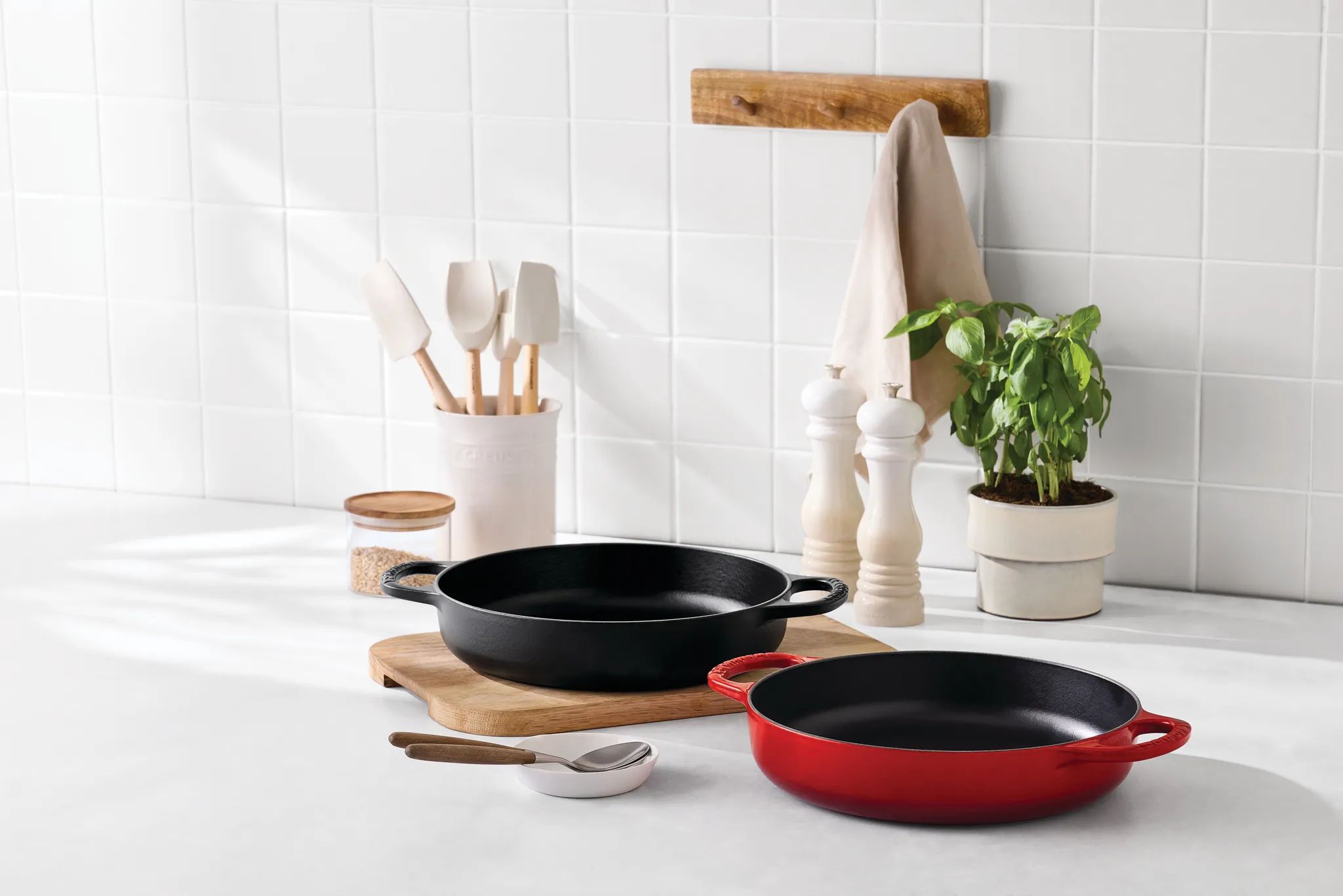 Le Creuset Stegepander Everyday Pan Everyday Støbejernspande i Black, 3