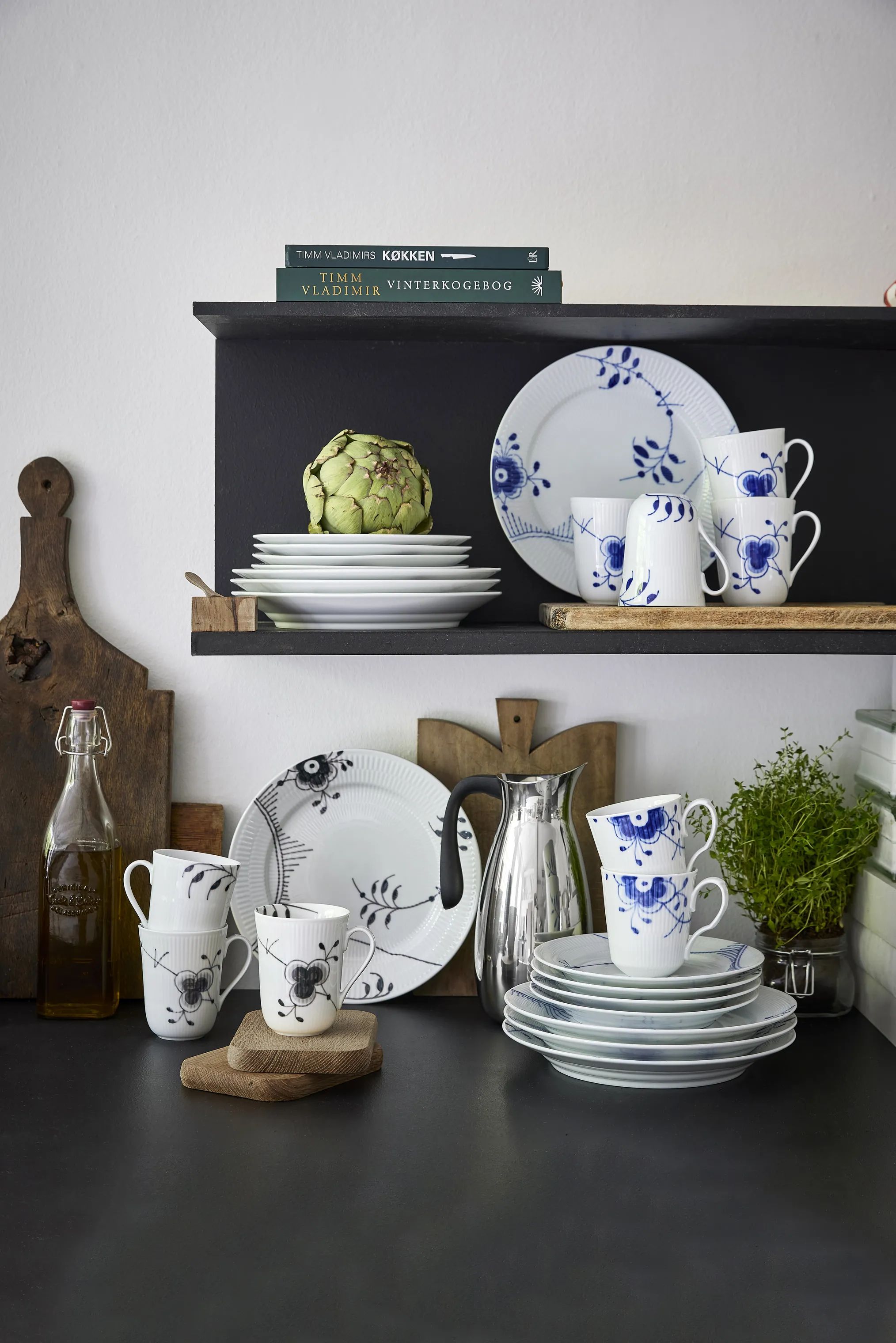 Royal Copenhagen Krus og kopper med hank Sort Mega Riflet Krus - 2 stk. i 33 cl, 36 cl, 3