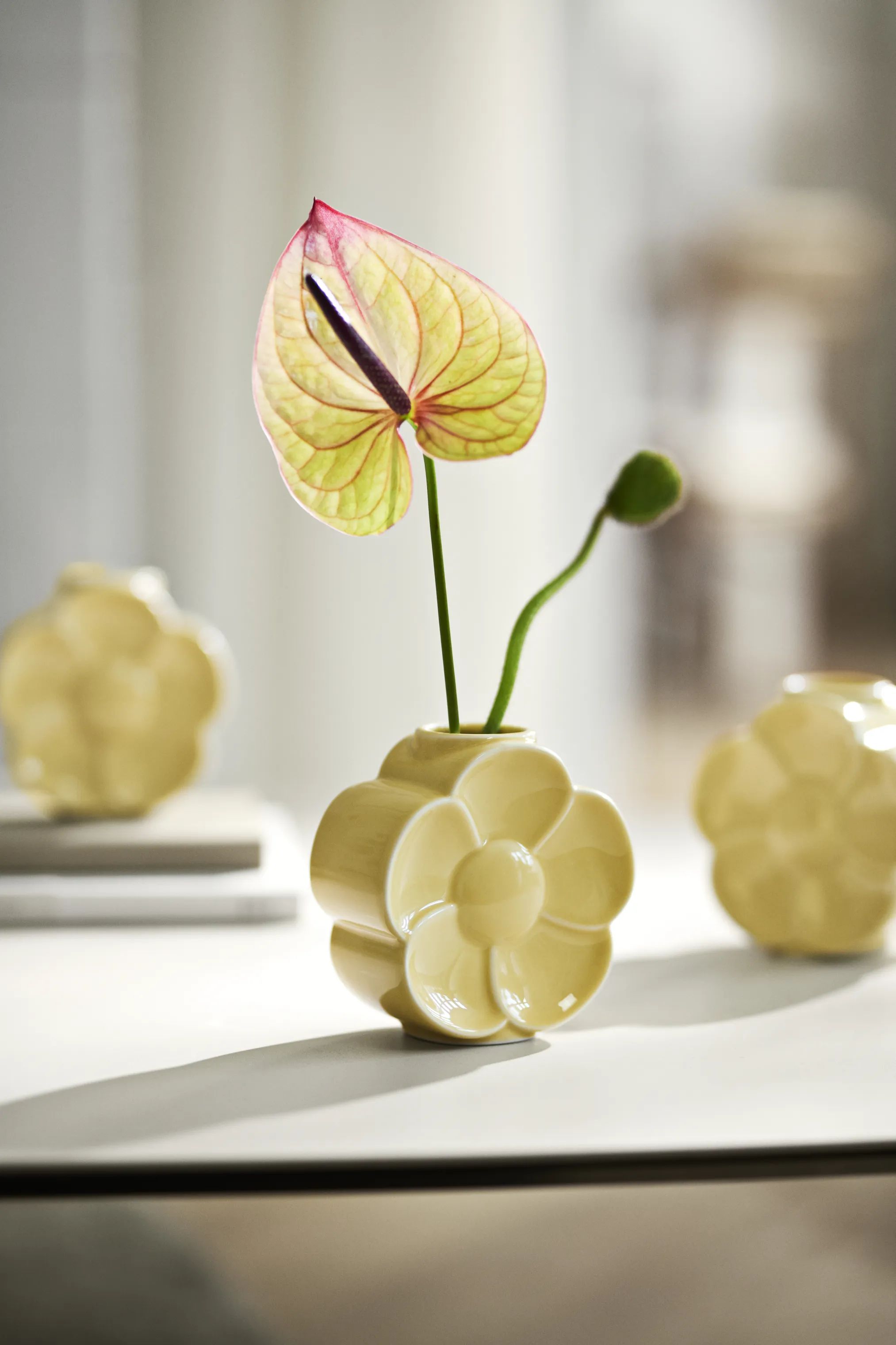 Lyngby Porcelæn Vaser Flower Vase -Smørblomst i Sand, 3