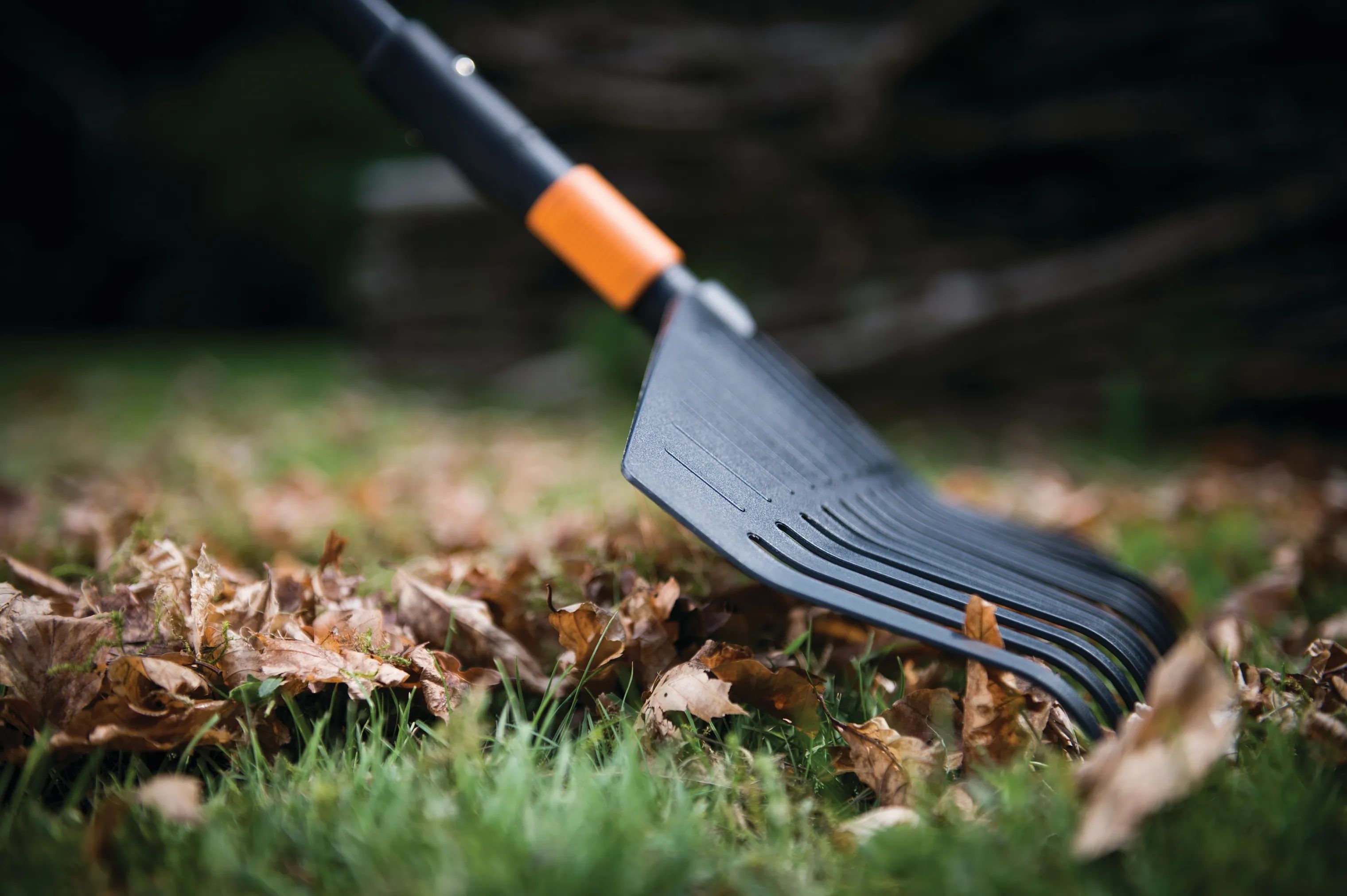 Fiskars Garden Haveredskaber QuikFit™ Løvrive i Sort/Orange, 2