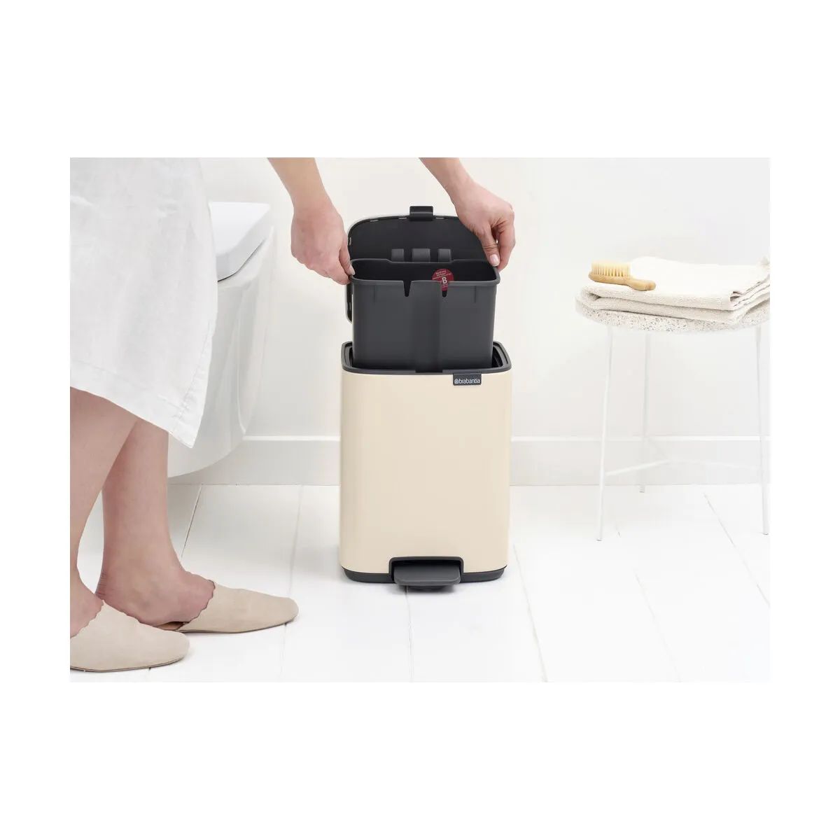 Brabantia Pedalspande Bo Pedalspand i Soft beige, 7 L, 3