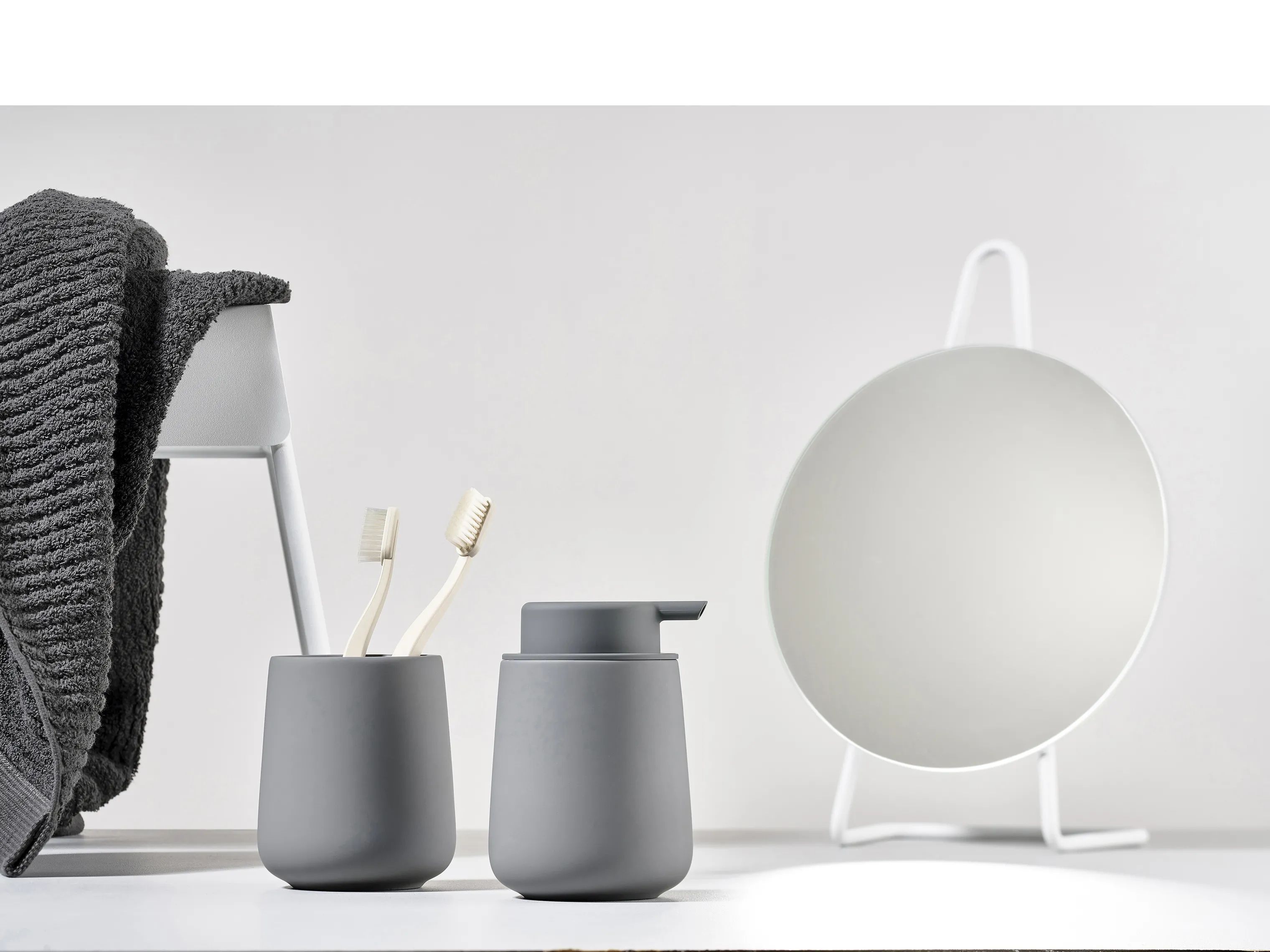 Zone Sæbedispensere Nova One Sæbedispenser i Gull Grey, 2