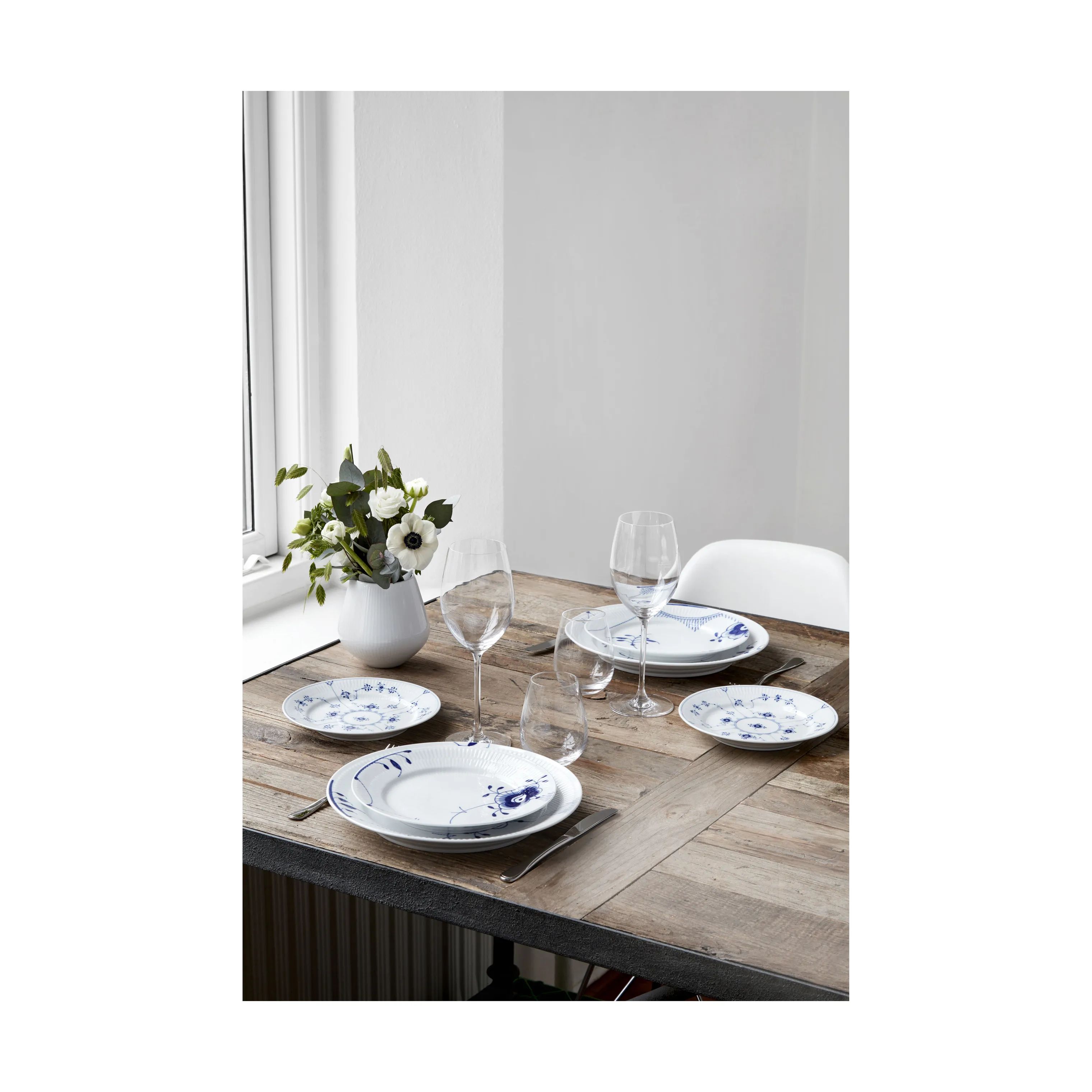 Royal Copenhagen Kagetallerkener Blå Mega Riflet Desserttallerken #6 i Desserttallerken #6, 5