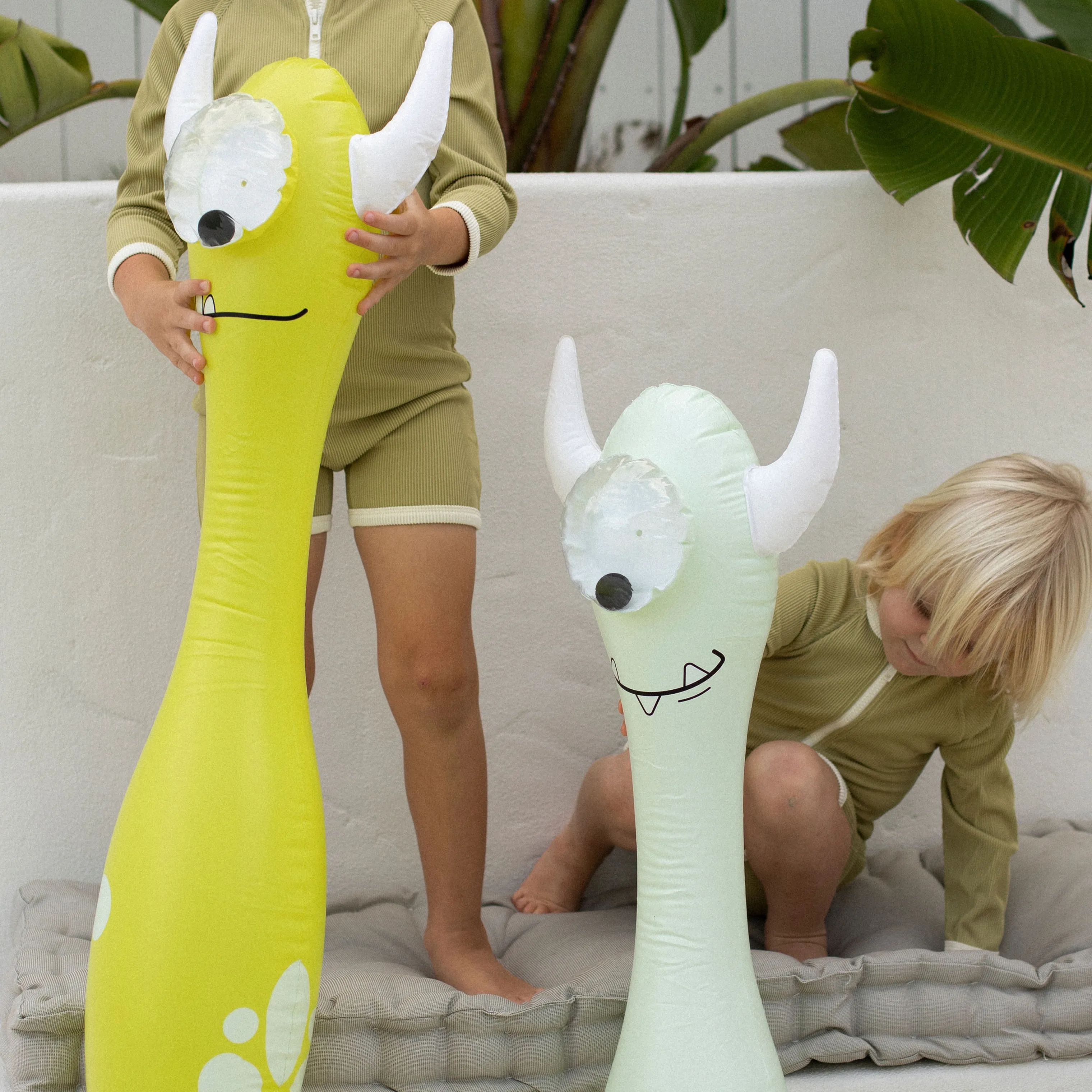 Sunnylife Badeudstyr Monty the monster Monty Monster Køller - 2 stk. i Monty monster, 3