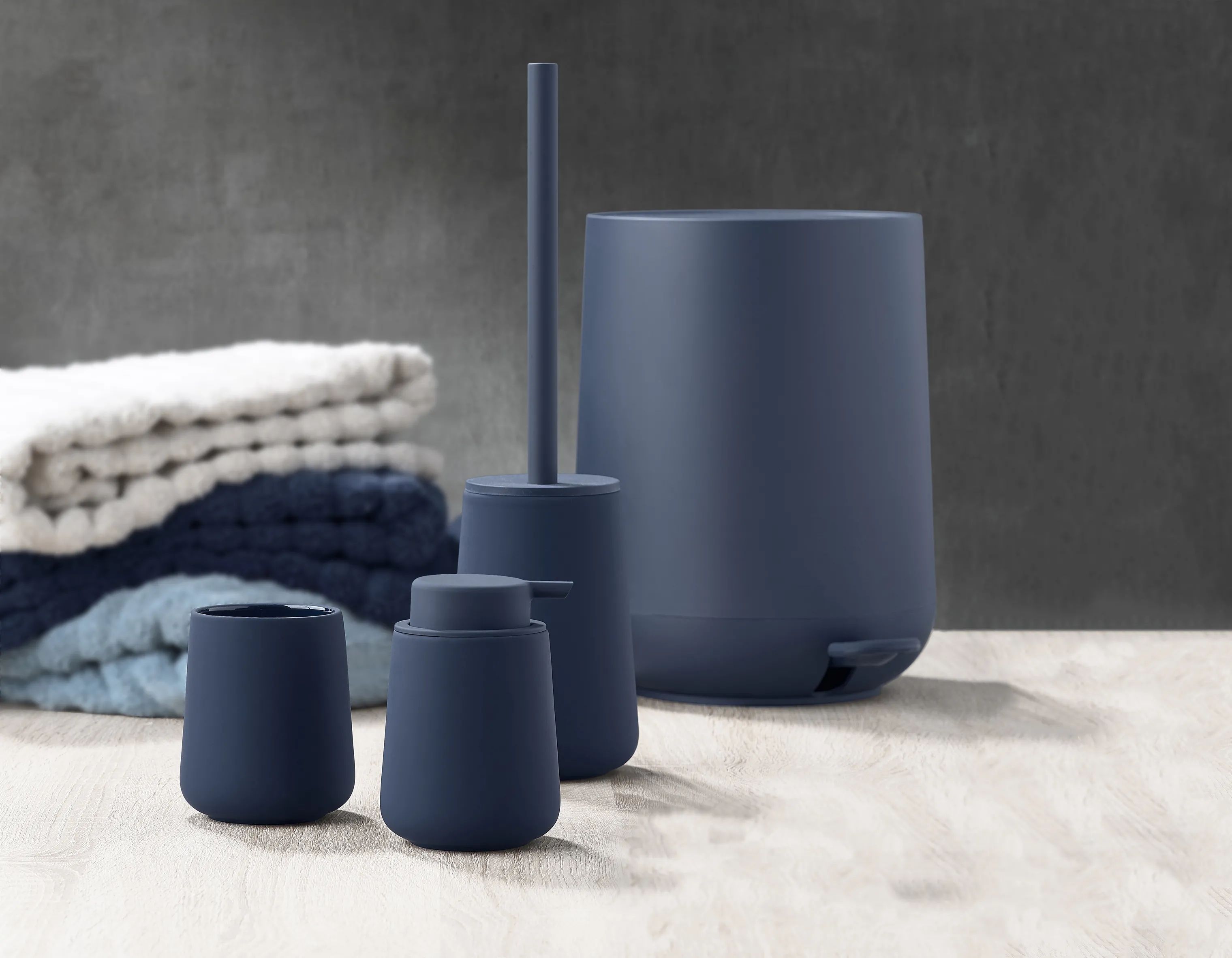 Zone Sæbedispensere Nova One Sæbedispenser i Royal Blue, 2