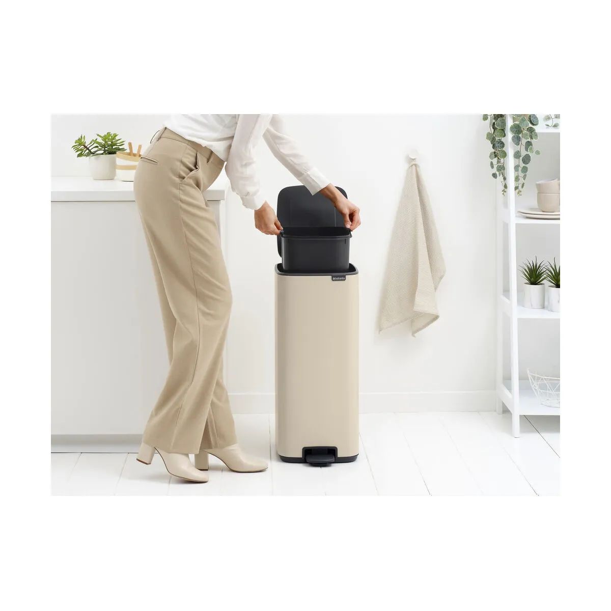 Brabantia Pedalspande Bo Pedalspand i Soft beige, 30 L, 5