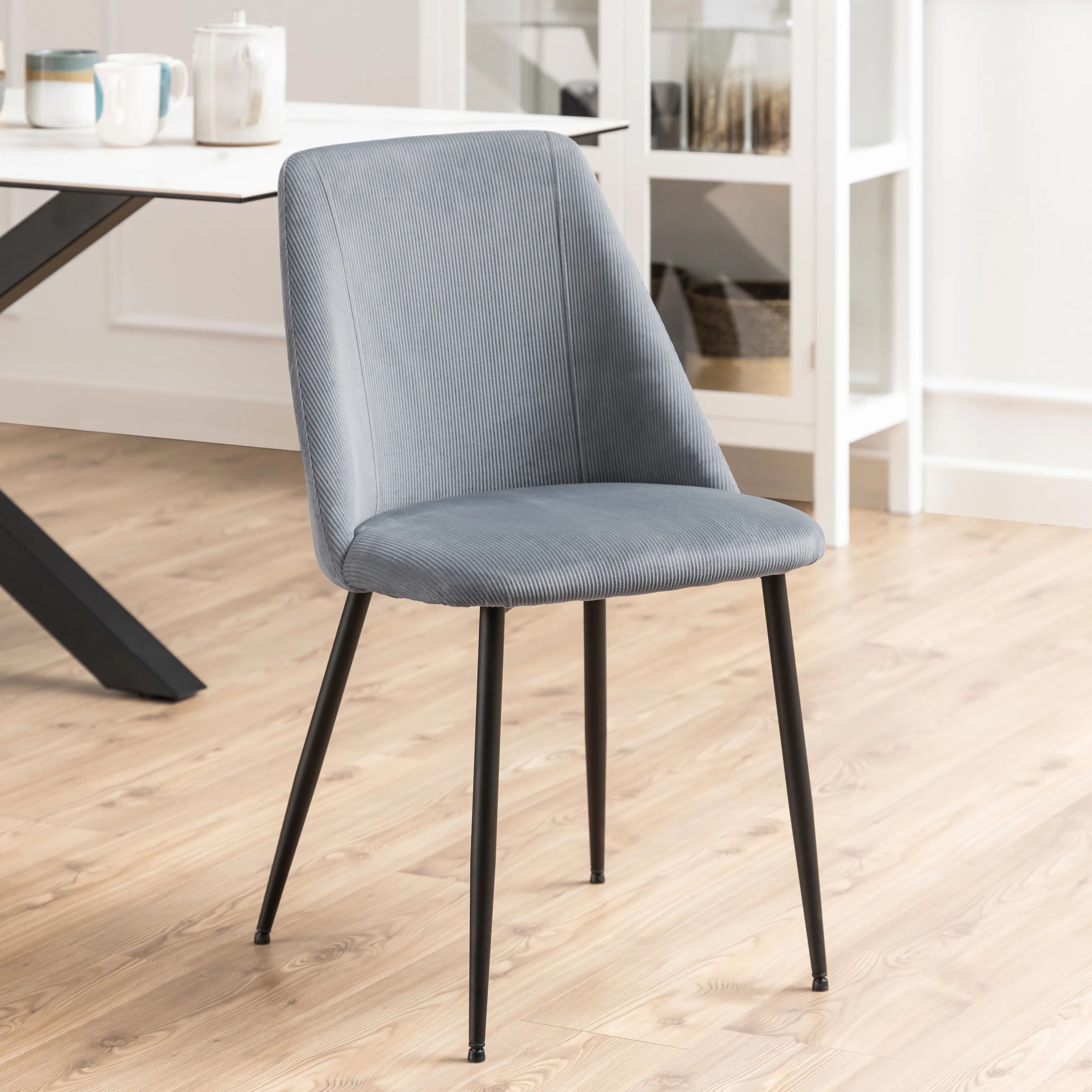 CASA Living Spisebordsstole Ines Spisebordsstol - 4 stk i grå / mat sort, 2