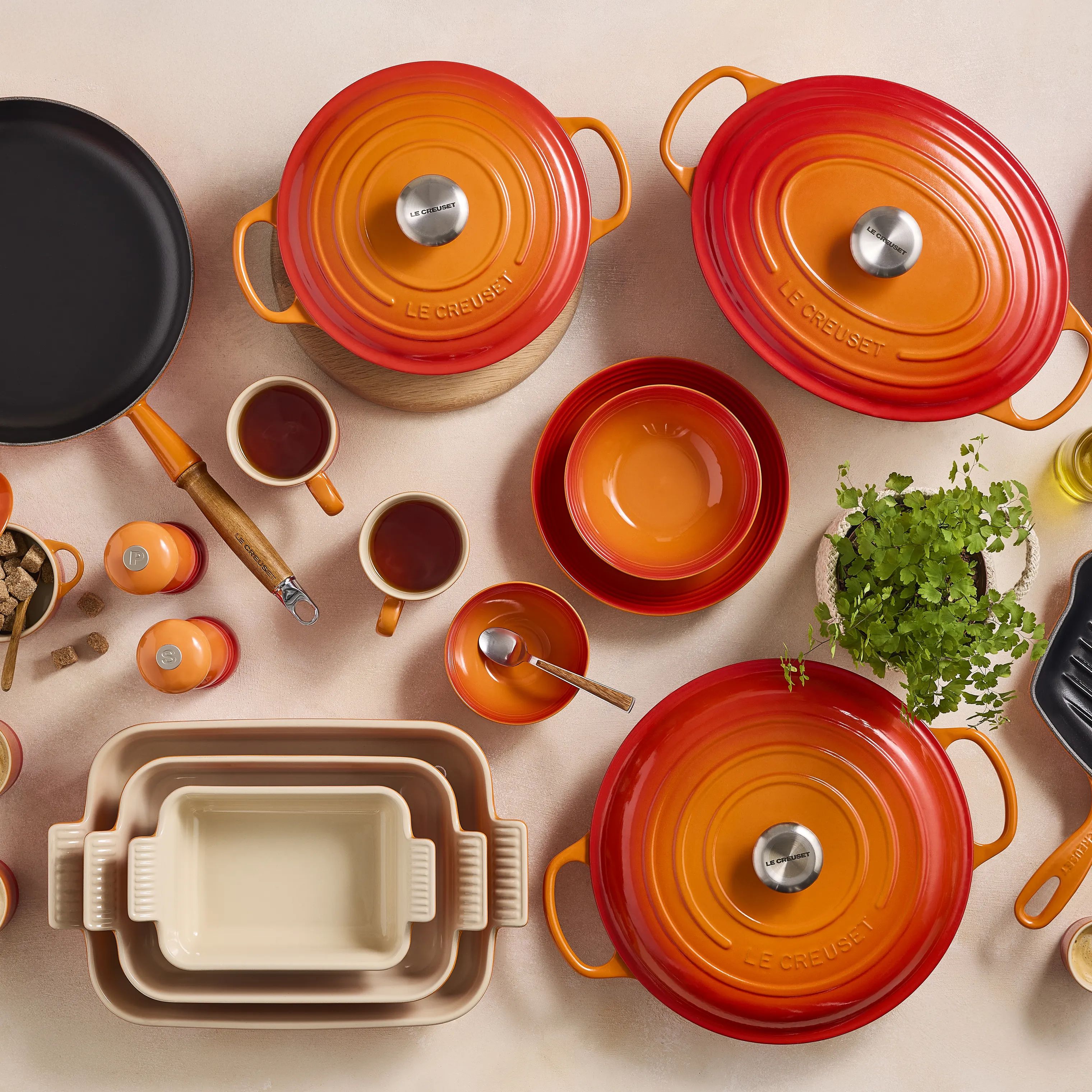 Le Creuset Ovnfaste fade Signature Heritage Ovnfast Fad i Volcanic, B25 x L39 cm, 3