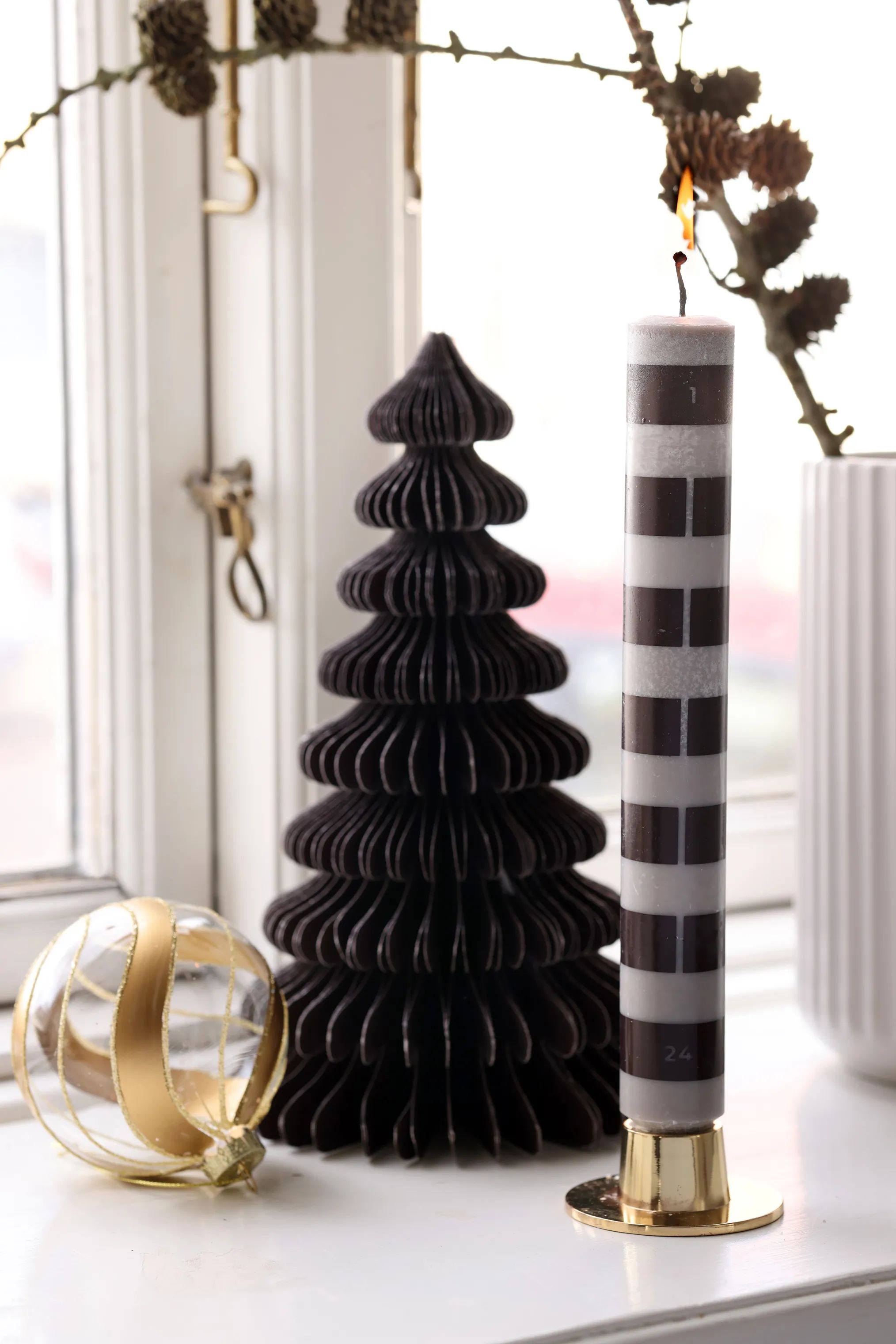 Casa Christmas Kronelys Kalenderlys i Brun i 2 nuancer, 2