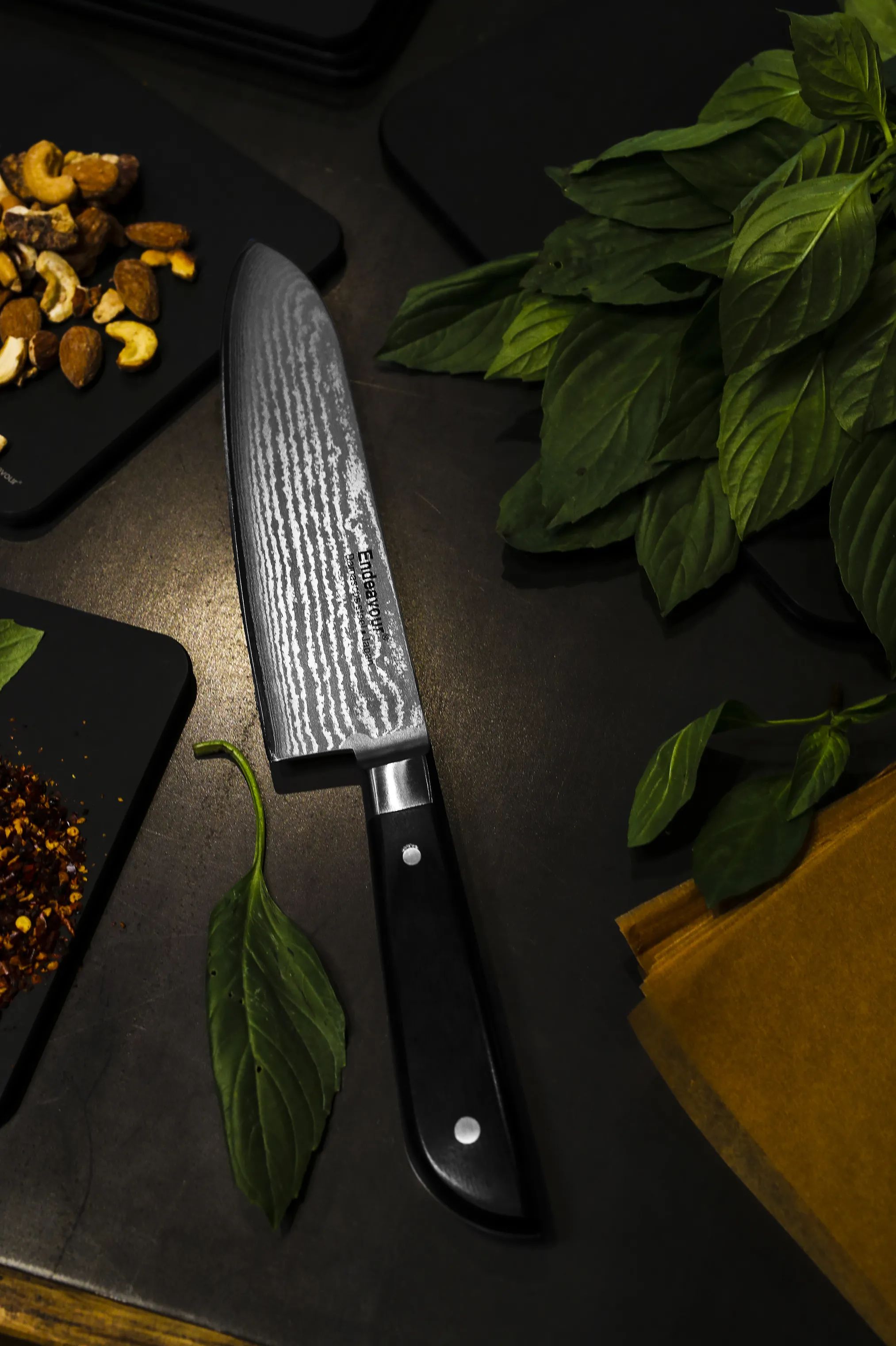 Endeavour Santokuknive Santokukniv i sort, 8