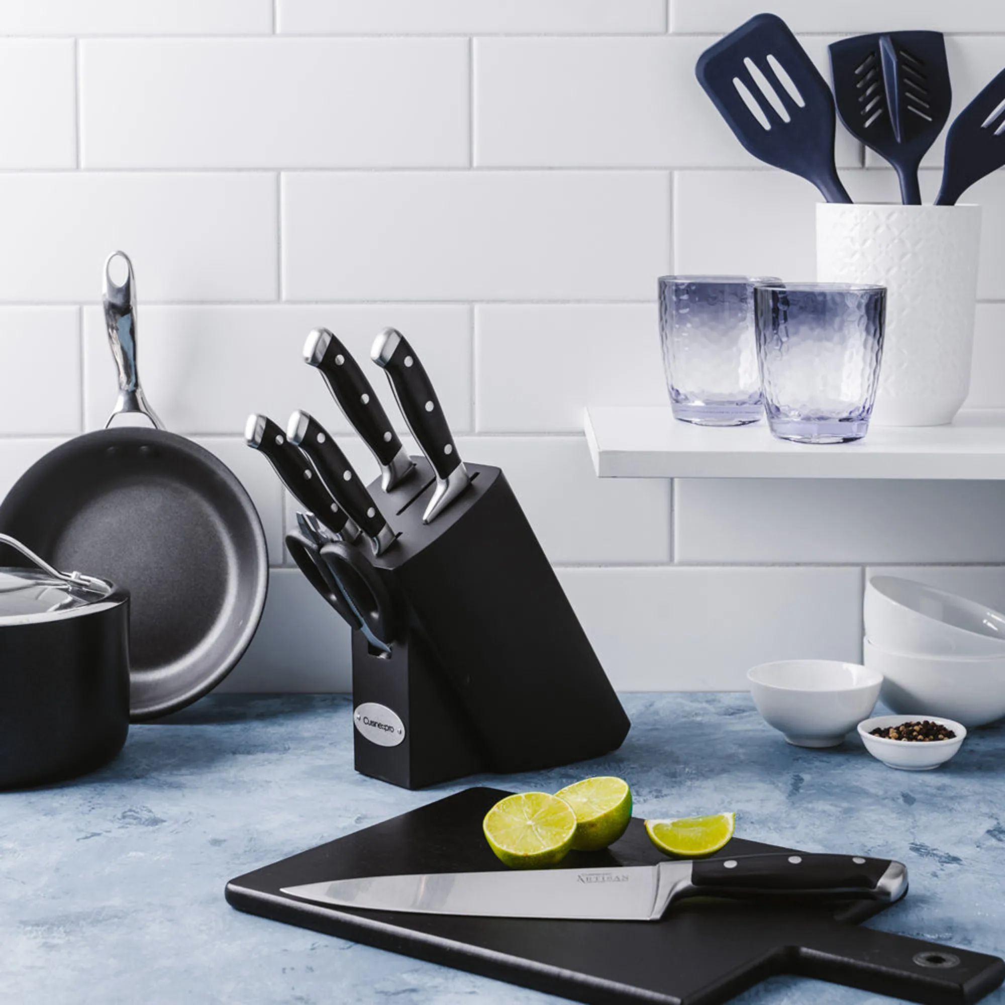 THE CUSTOM CHEF™ Knivblokke med knive Cuisine::pro®
Artisan™ Cuisine::pro Artisan™ Finster Knivblok - 7 dele i sølvfarvet/sort, 2
