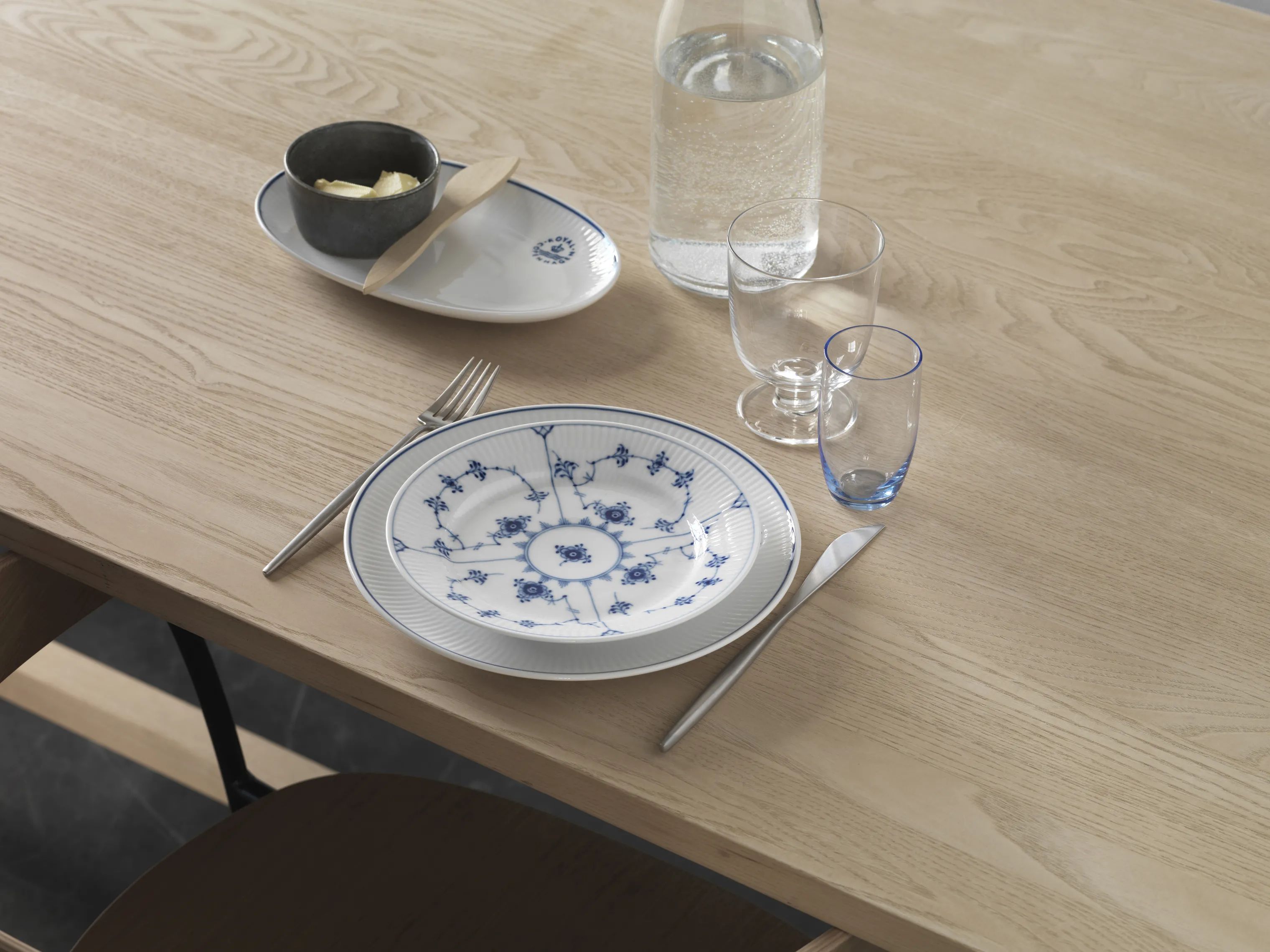 Royal Copenhagen Middagstallerkener Blueline Coupe Tallerken i Hvid/blå, 27 cm, 4