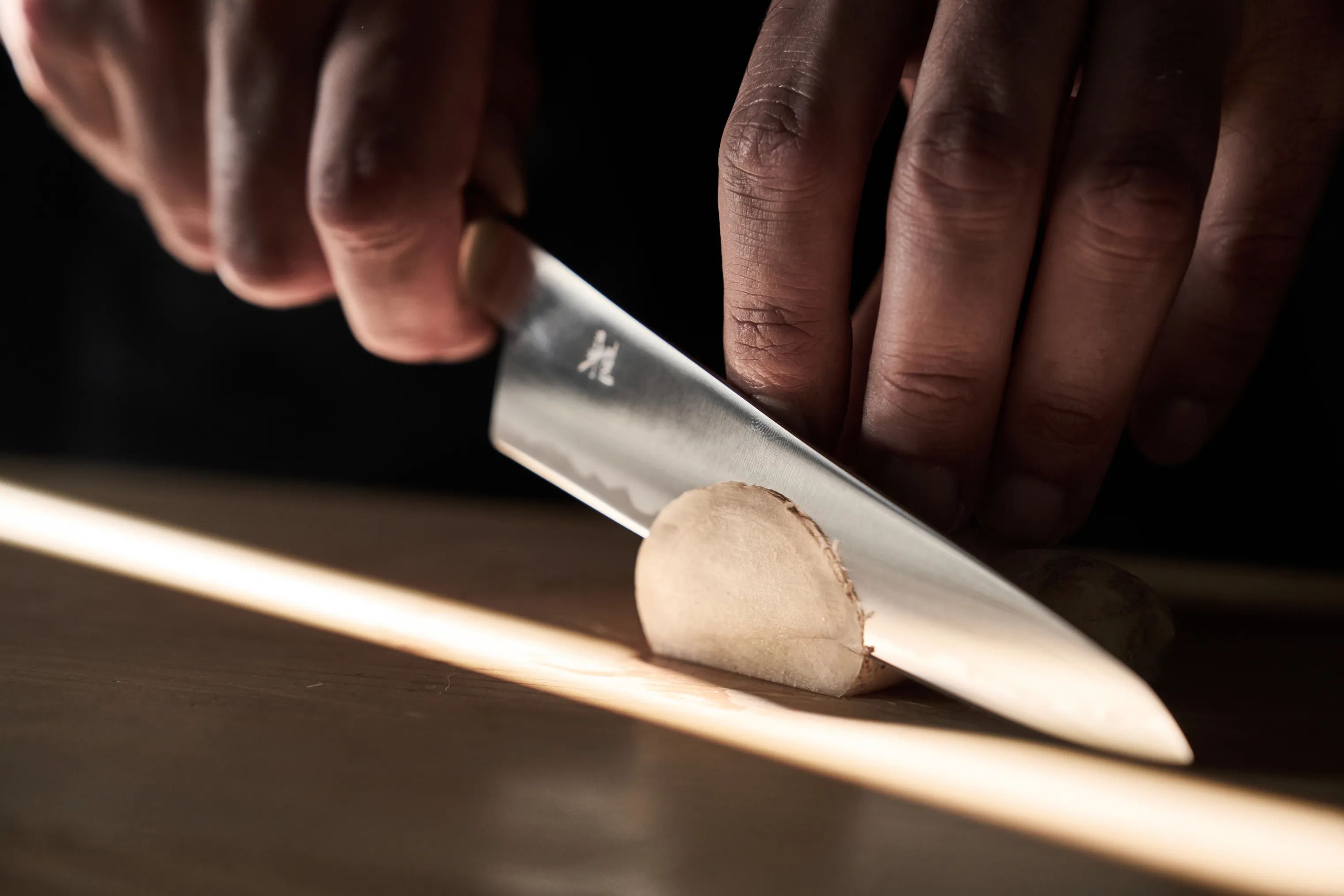 MIYABI Universalknive KOYA 4000FCv2 Koya Shotohkniv i Beige, 4
