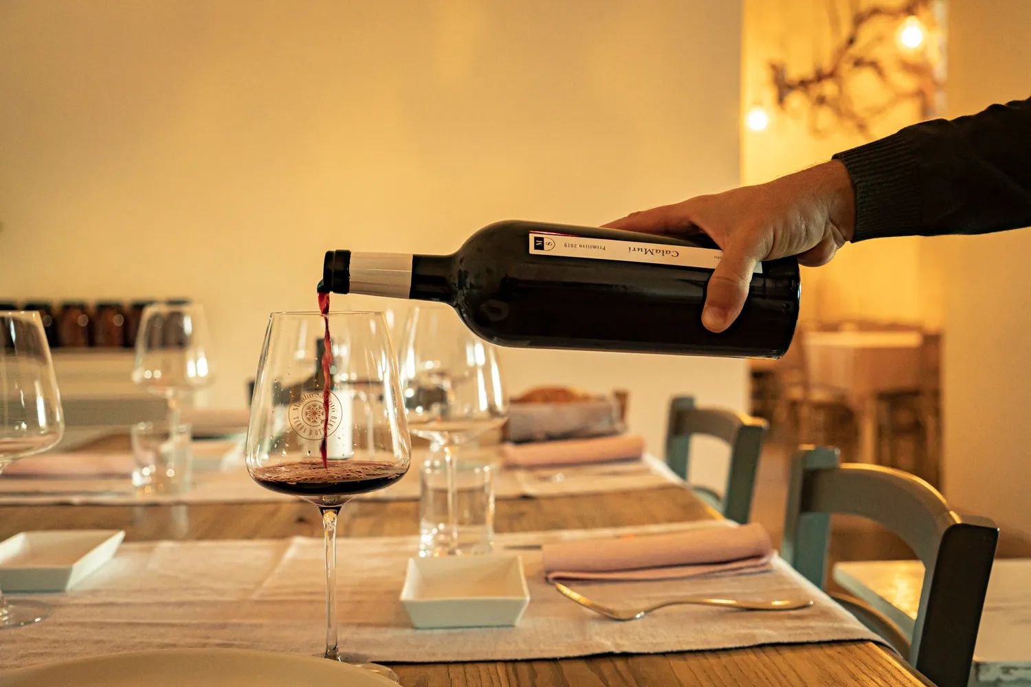 Menhir Salento Vin Calamuri Primitivo Rødvin i Rød, 3