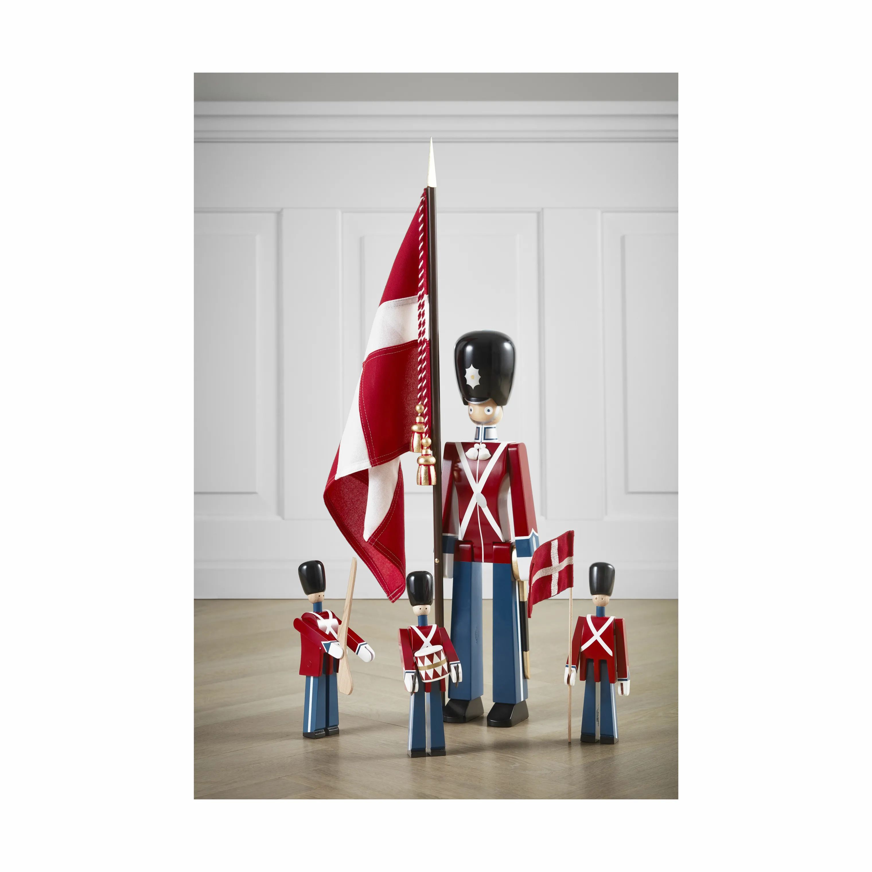 Kay Bojesen Øvrige figurer Figurines Fanebærer i Rød/hvid/blå, 3