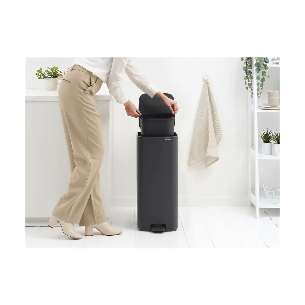 Brabantia Pedalspande Bo Pedalspand i Grå, 30 L, 6