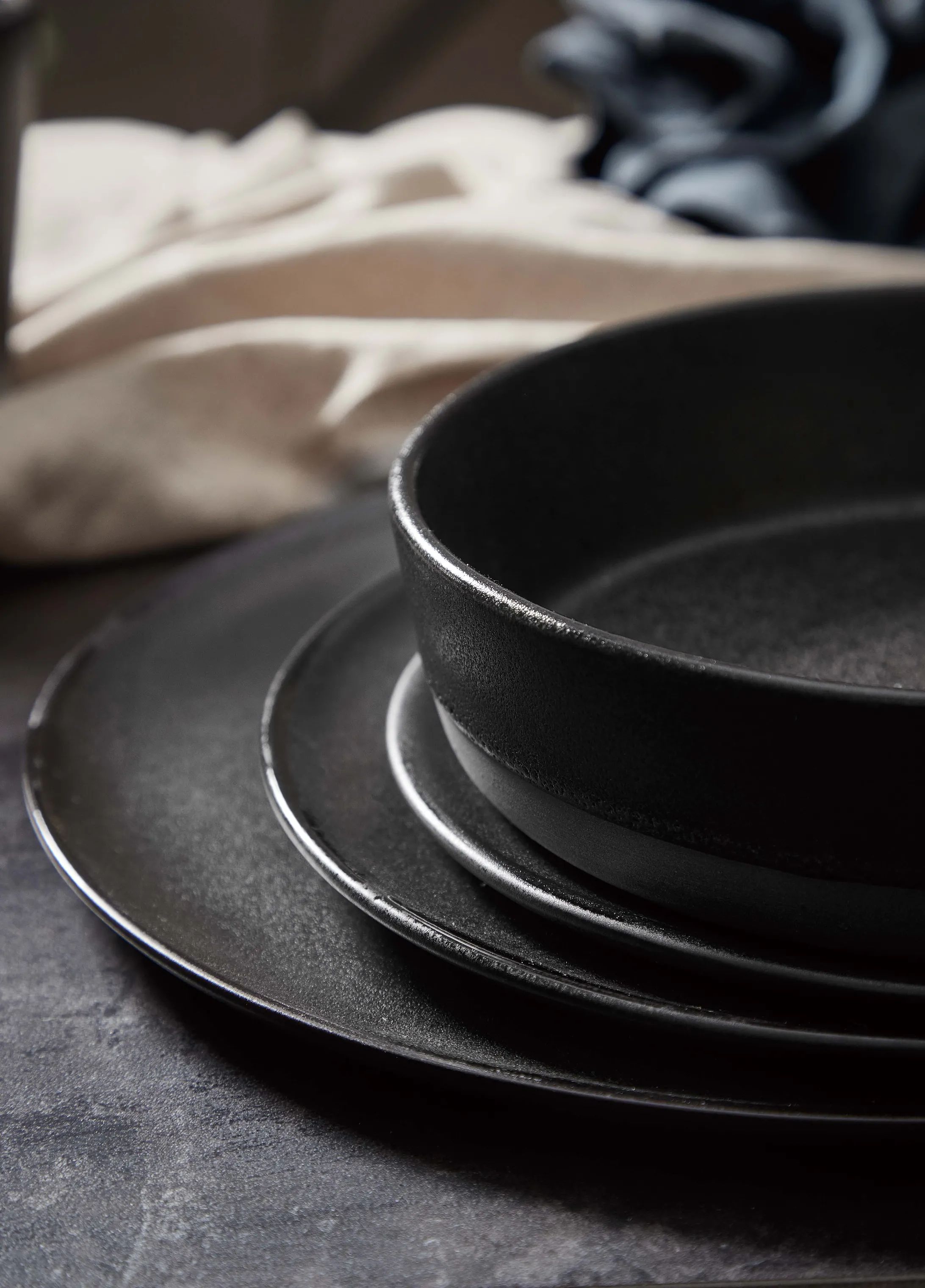 RAW by Aida Suppeskåle Suppeskål i Titanium Black, 2