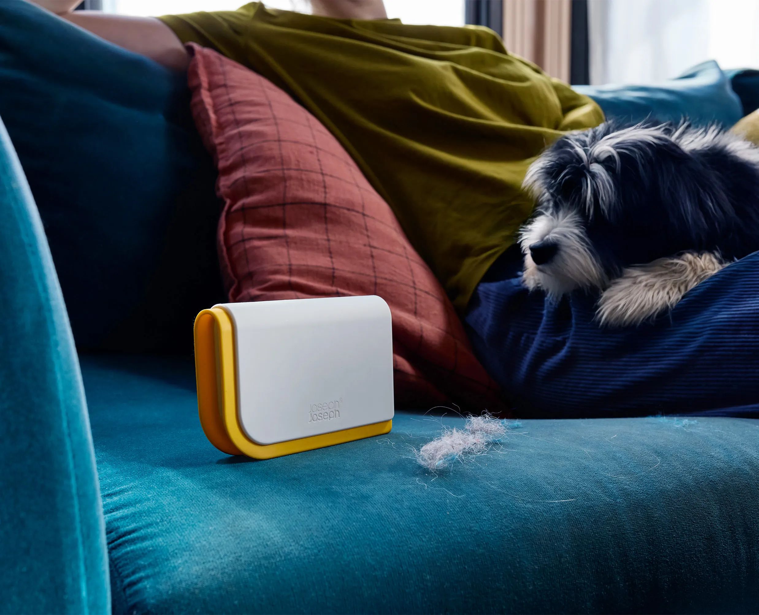 Joseph Joseph Støvsugere CleanTech™ 3-in-1 Tæpperenser i Light Stone, 17