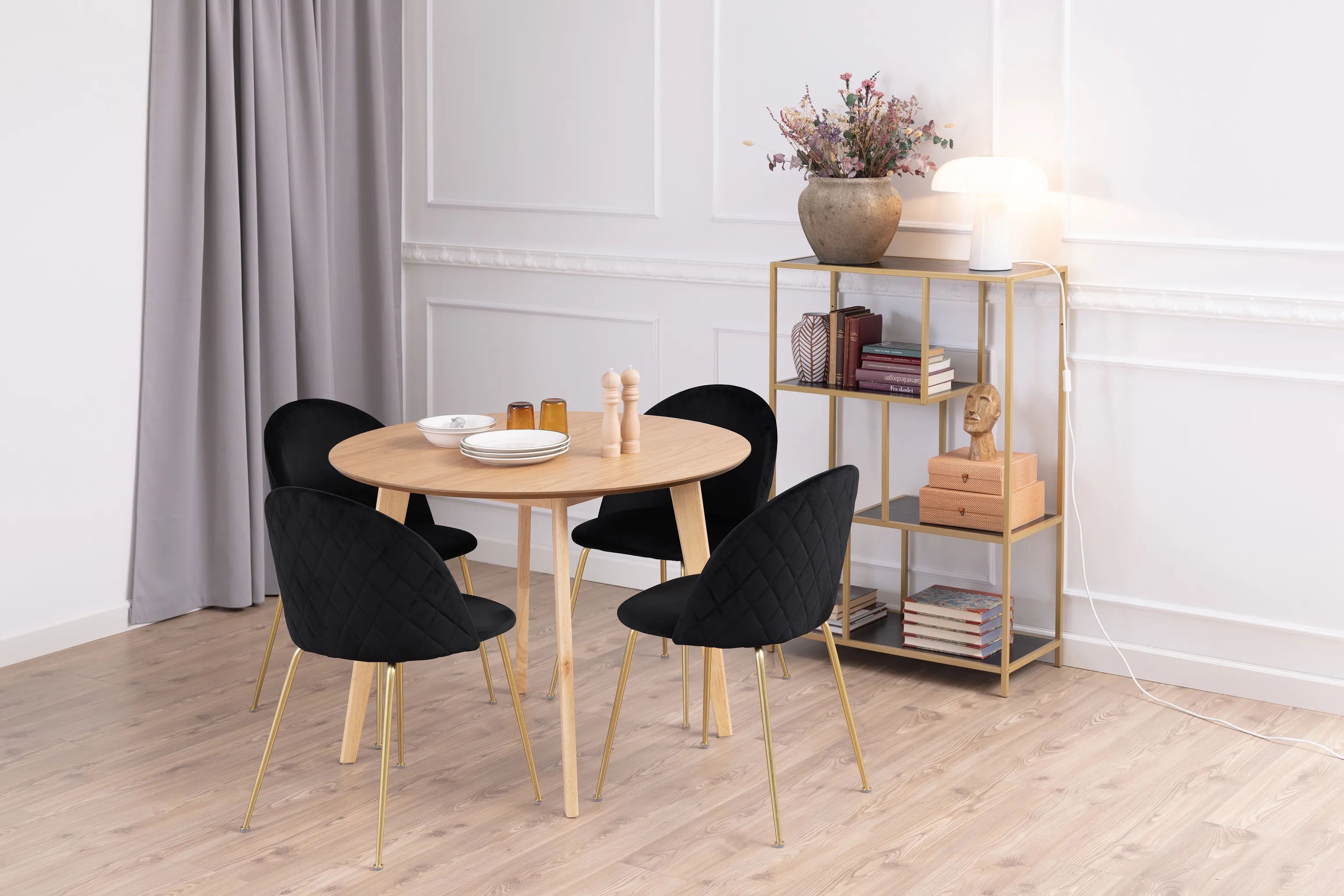 CASA Living Spiseborde Roxby Spisebord i Eg, 105 cm, 2