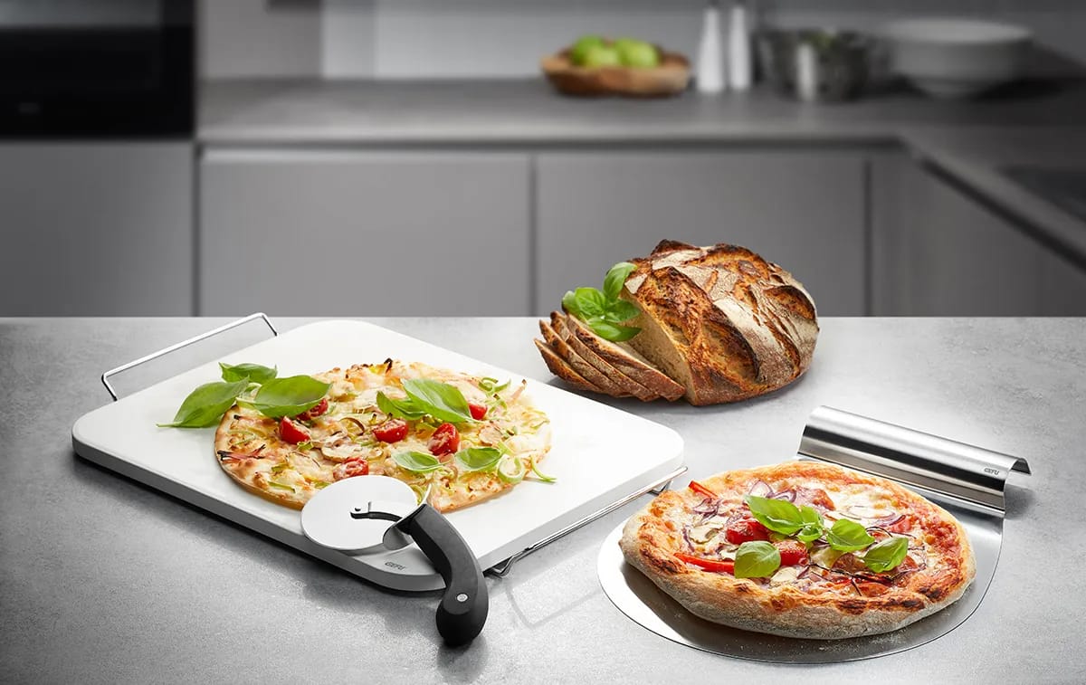 Gefu Pizzasten Pizzasæt - 3 dele i Hvid / Sort / Sølv, 2