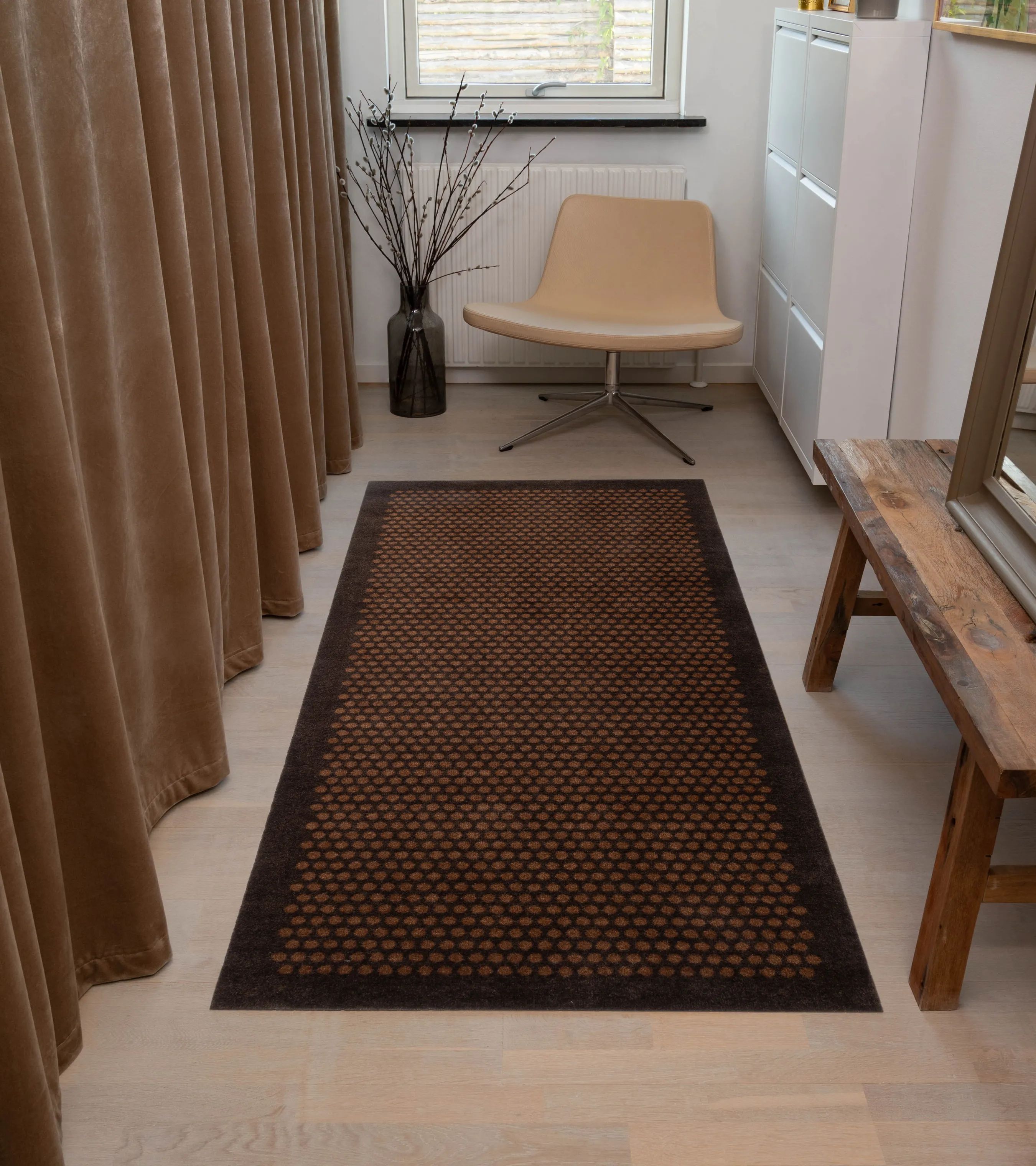 Tica Copenhagen Gulvtæpper Dot Gulvtæppe i brun/cognac, B90 x L200 cm, 6