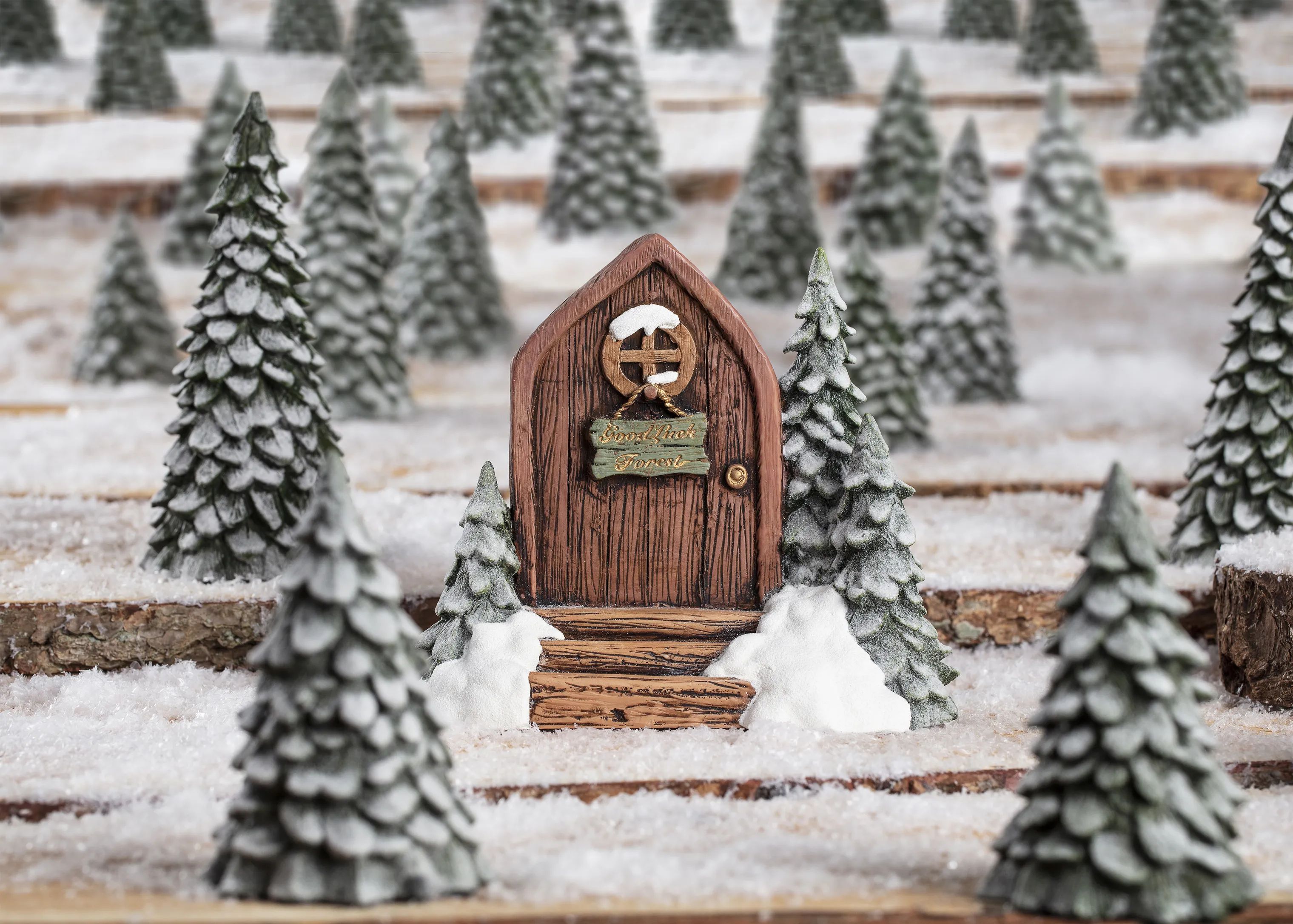 Lykketrold Julefigurer Familien Grandam Juletroldenes Magiske Portal i Brun, 16 cm, 2