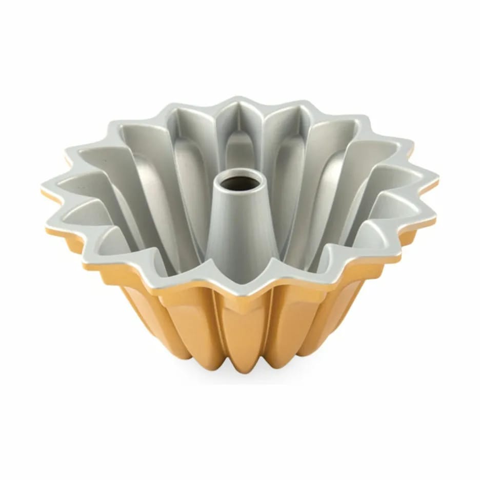Nordic Ware Øvrige bageforme Lotus Bundt® Kageform i Guldfarvet, 4