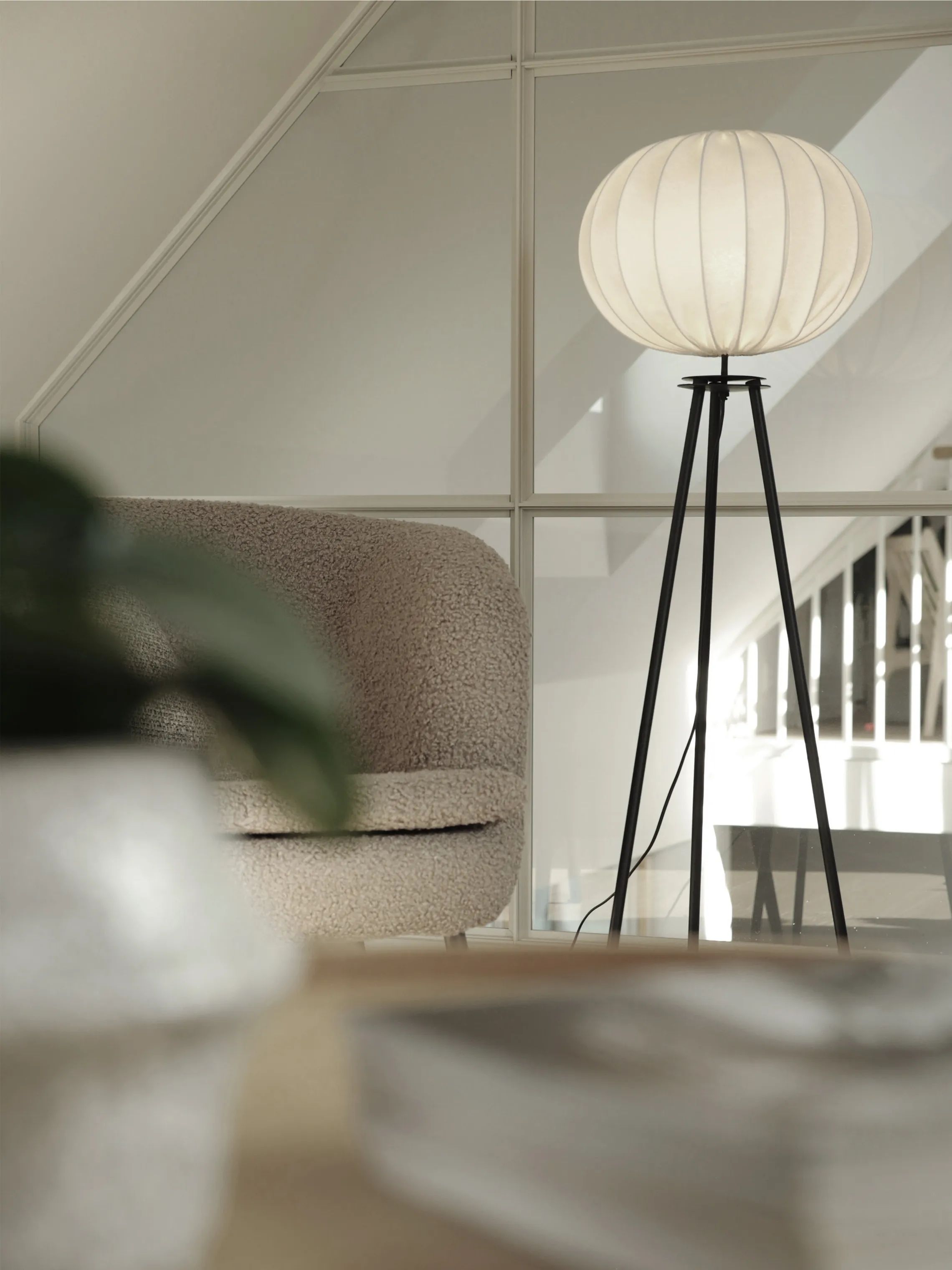 PR Home Gulvlamper Tripod Gulvlampe i Svart, 2