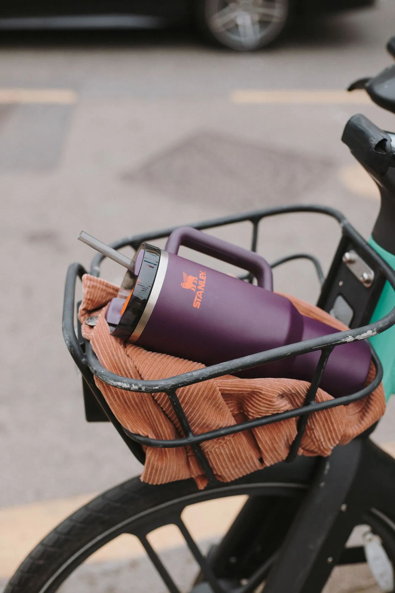 Stanley To go kopper The Quencher H2.0 Flowstate Tumbler i Plum, 1.18 L, 2