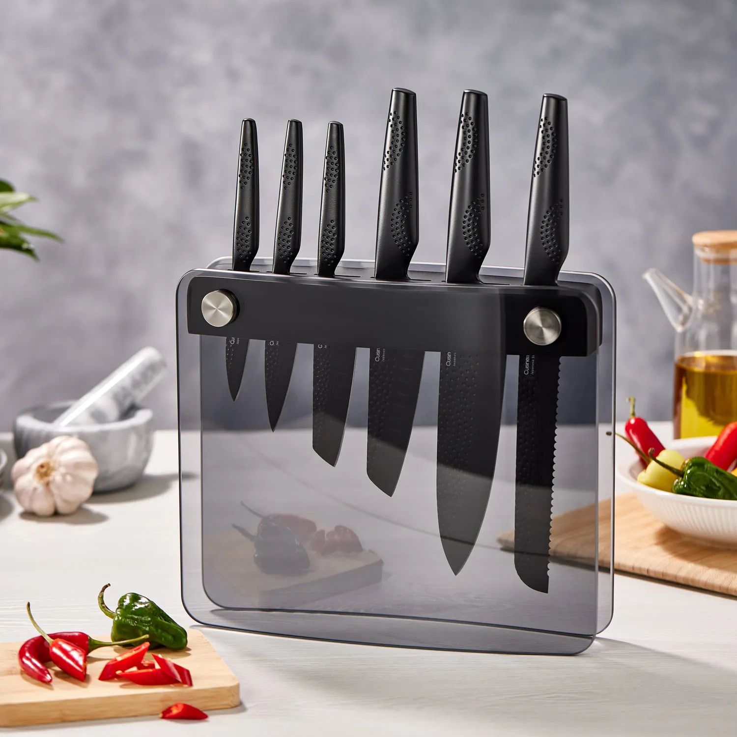 THE CUSTOM CHEF™ Knivblokke med knive Cuisine::pro®
iD3 BLACK SAMURAI™ Cuisine::pro iD3 BLACK SAMURAI™ Sakai Knivblok - 7 dele i Sølvfarvet/Sort, 2