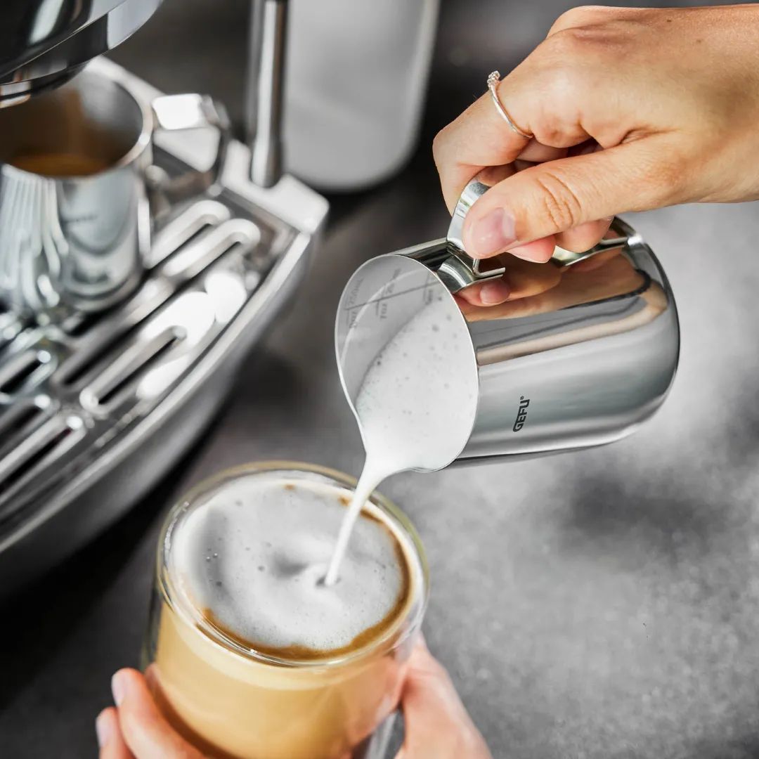 Gefu Baristaudstyr Barista Mælkekande i 250 ml, 3
