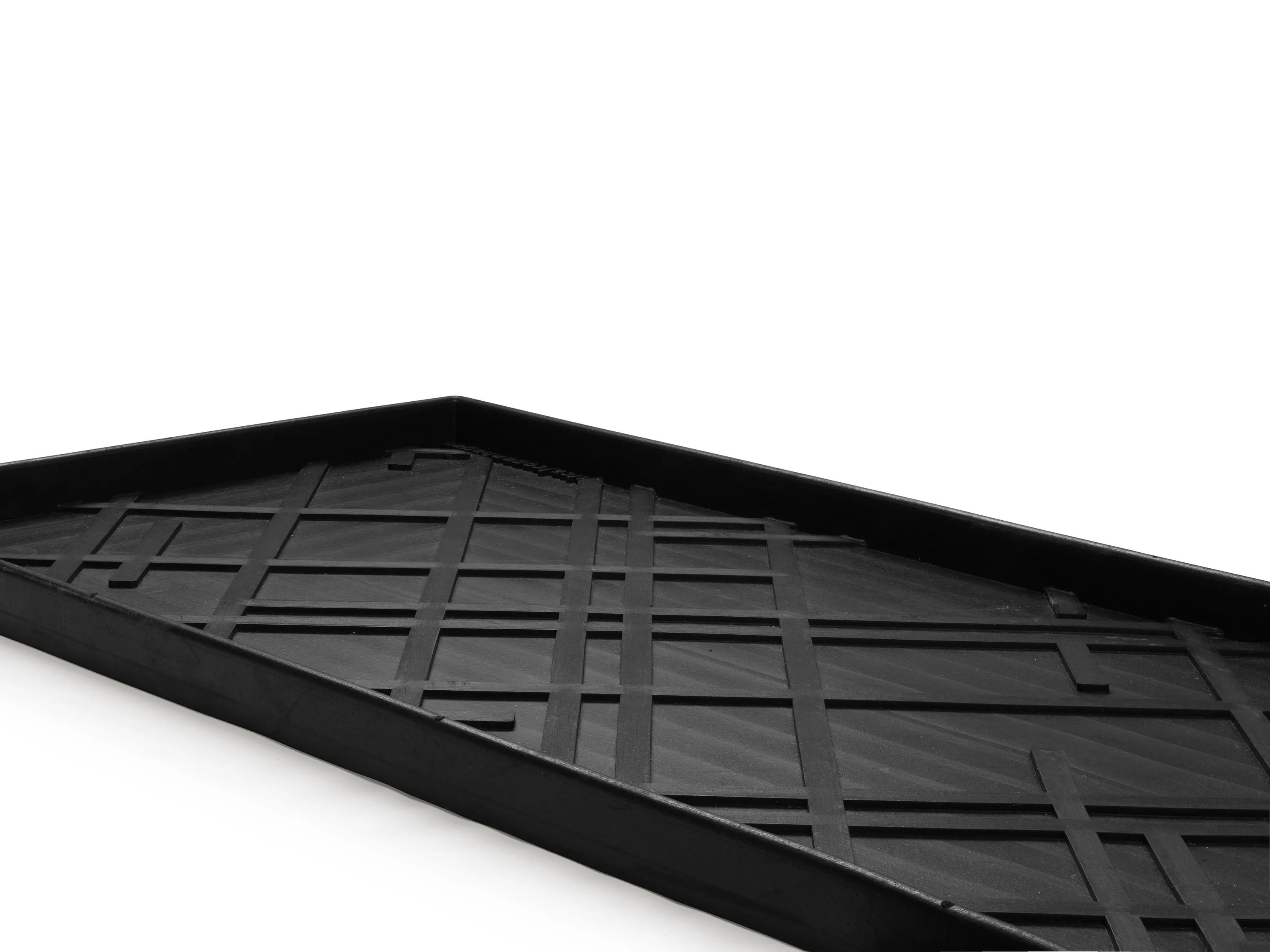 Tica Copenhagen Dørmåtter Lines Skobakke i Sort, B38 x L88 cm, 2